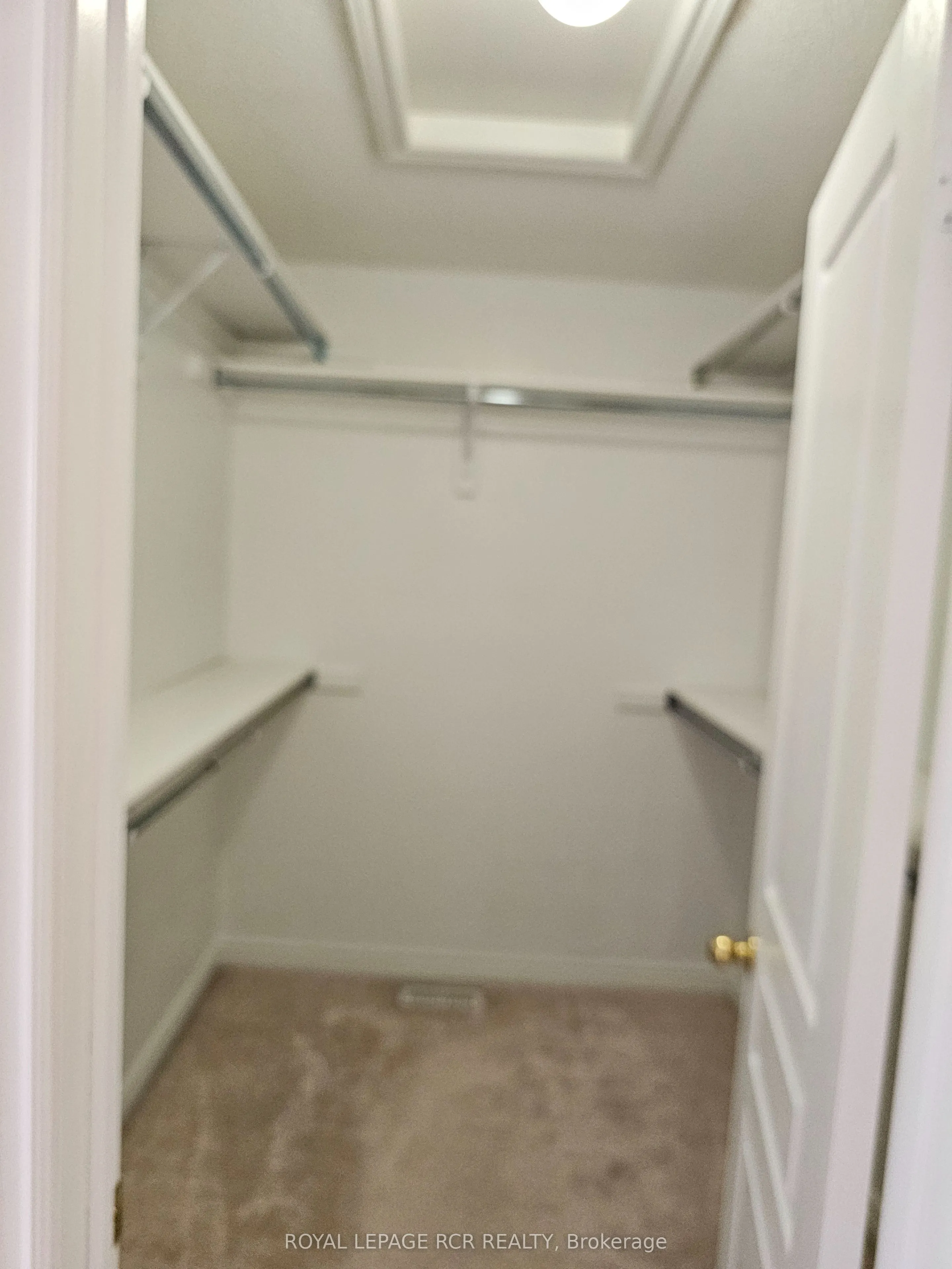 40 Thatcher Crescent