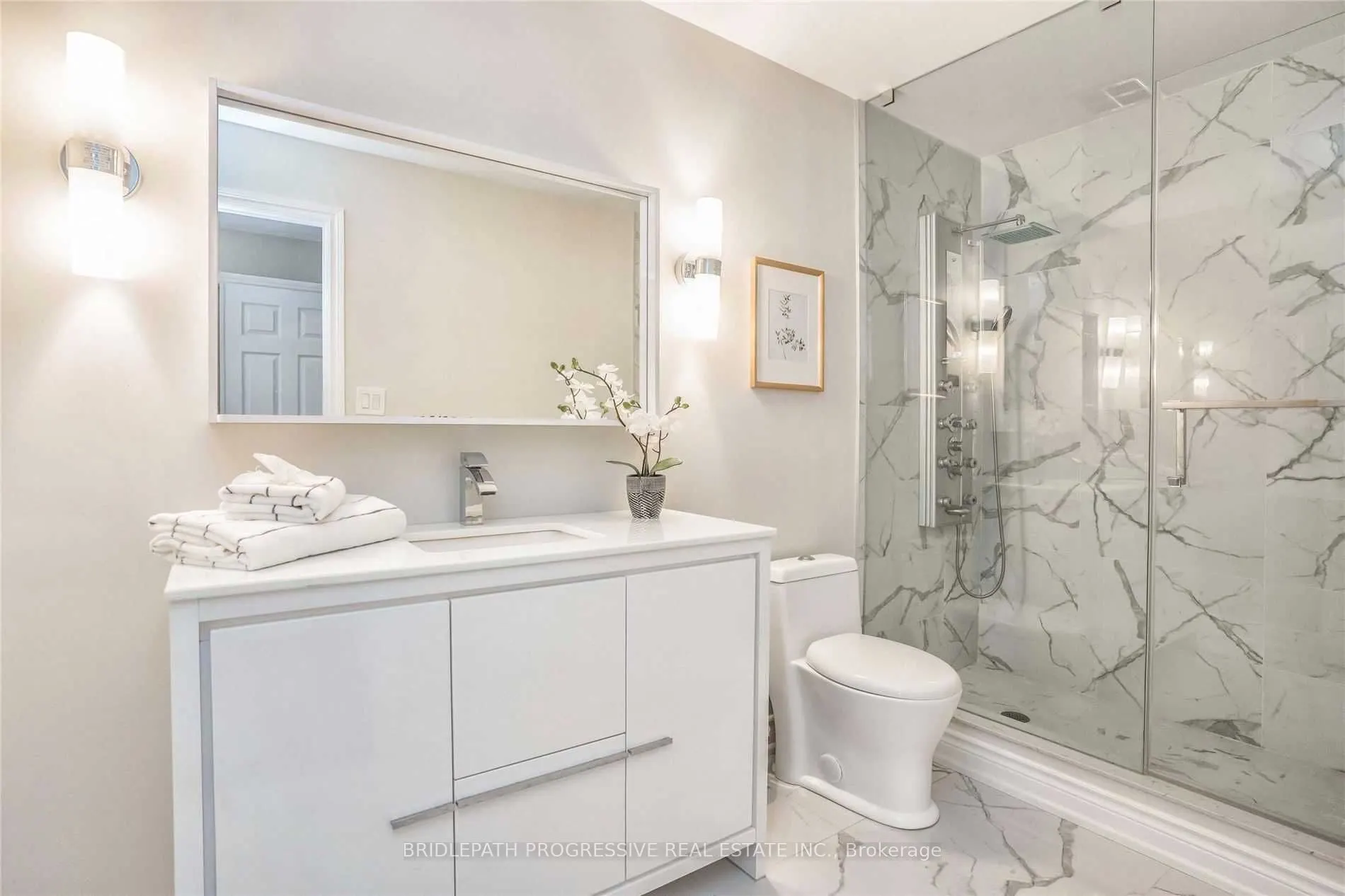 151 Townsgate Drive, #82