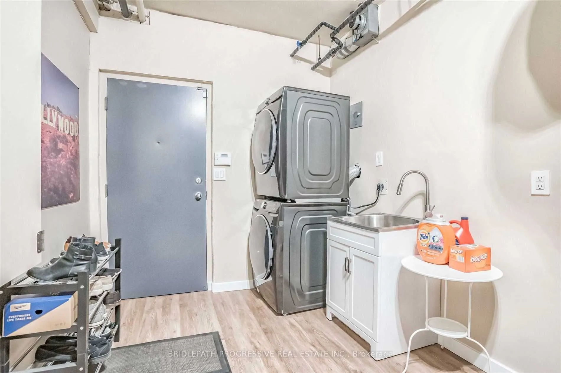 151 Townsgate Drive, #82