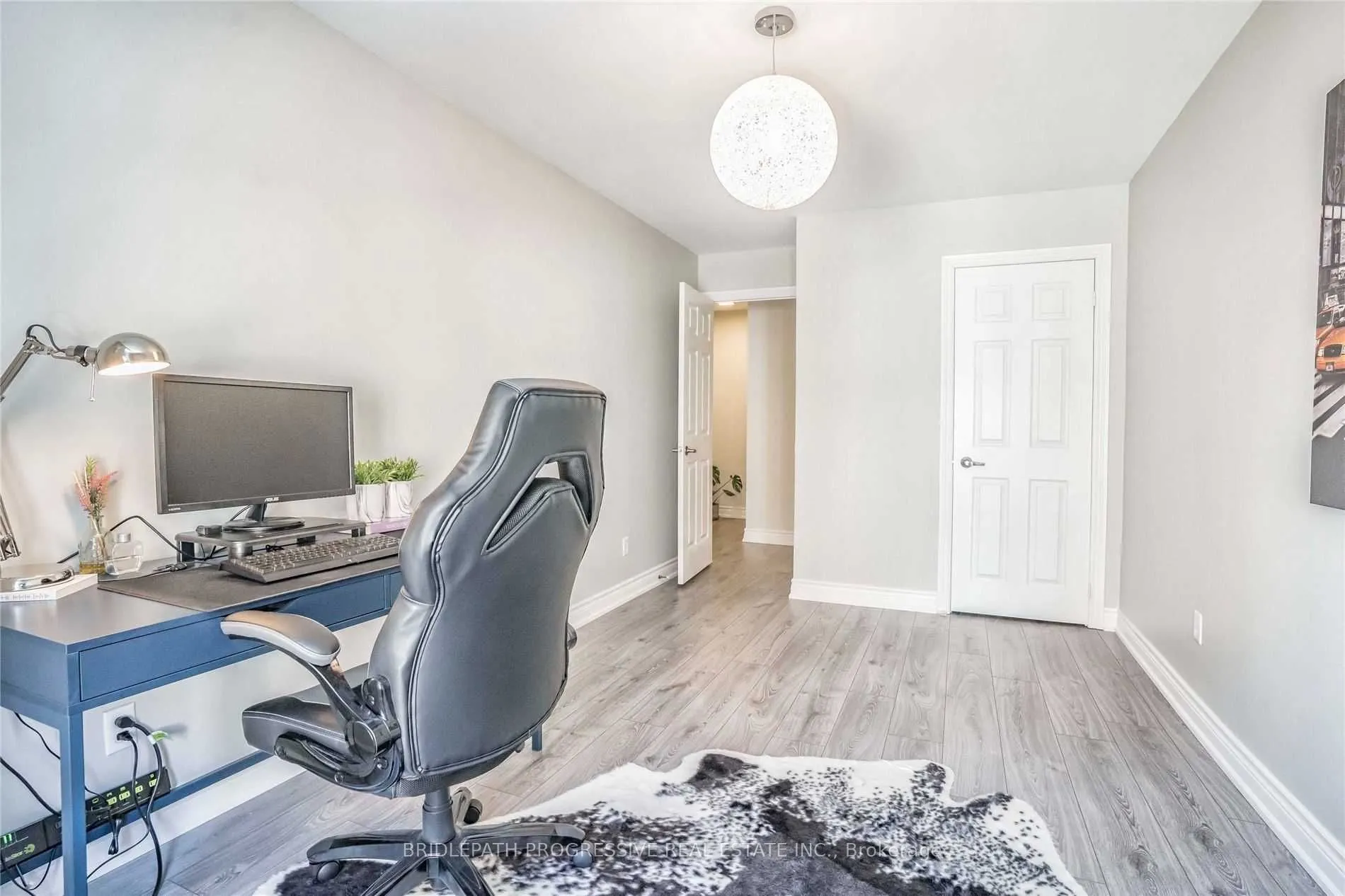 151 Townsgate Drive, #82