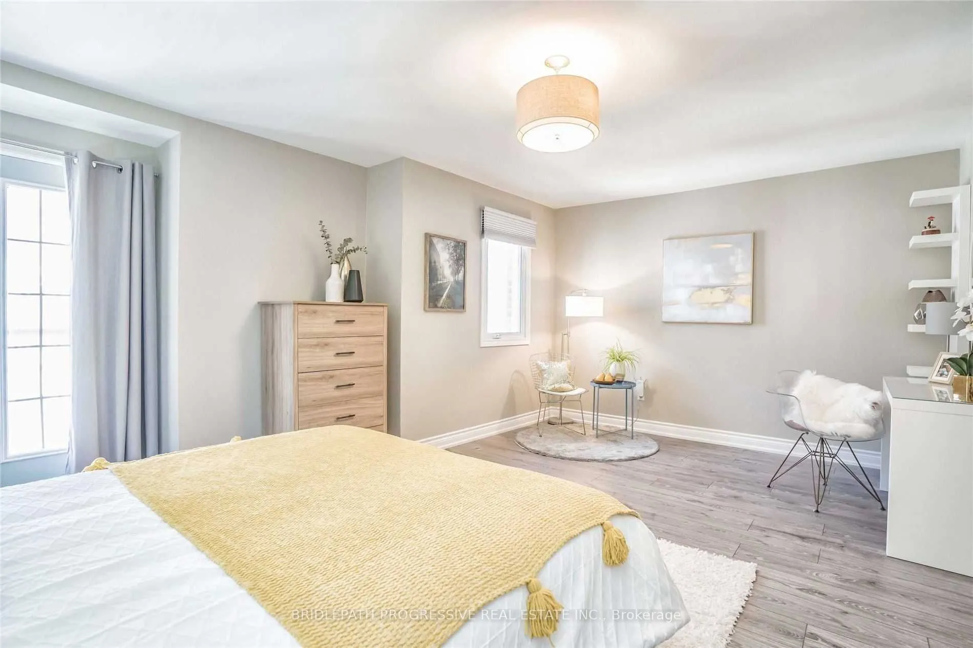 151 Townsgate Drive, #82