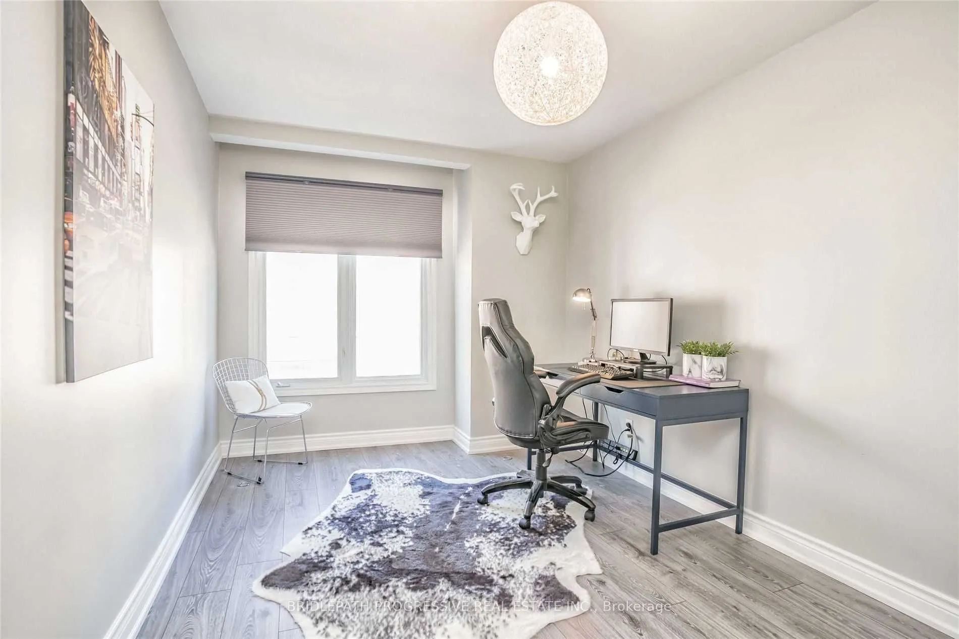 151 Townsgate Drive, #82
