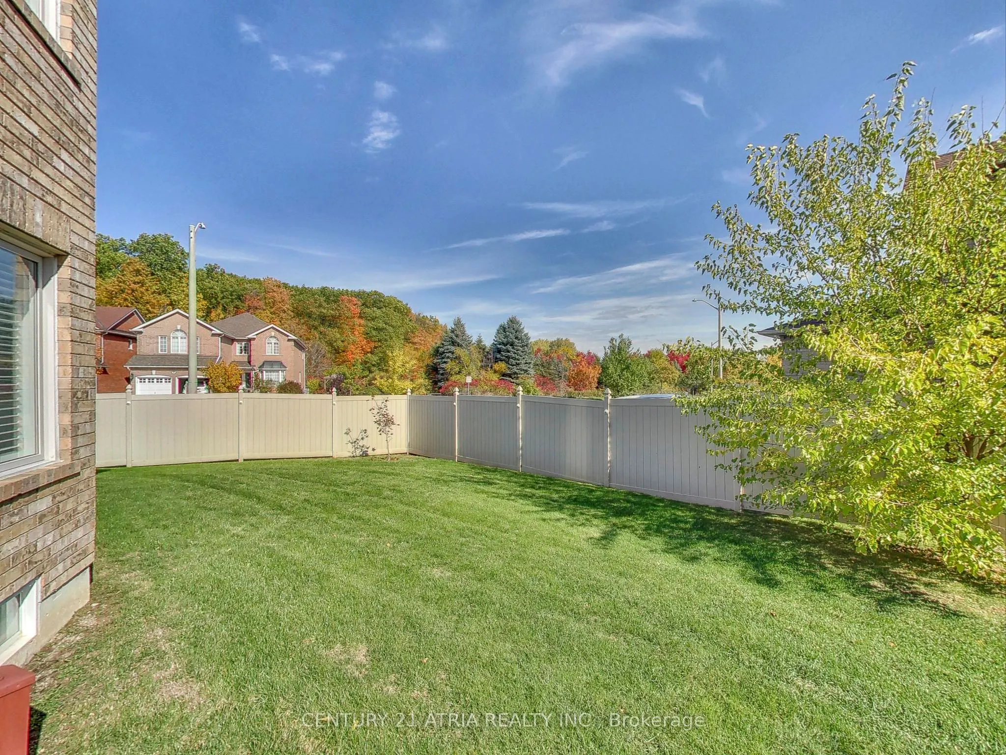 2 Whalen Court
