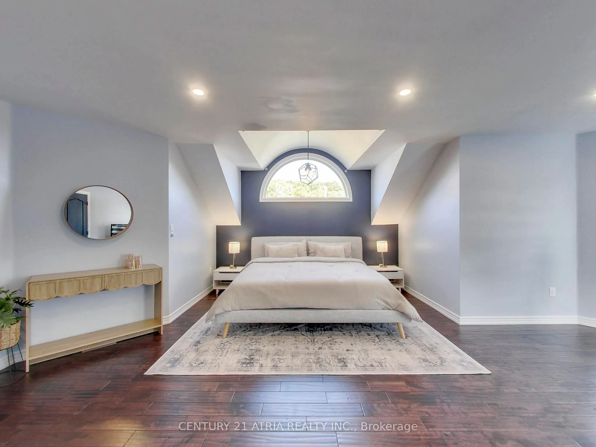 2 Whalen Court