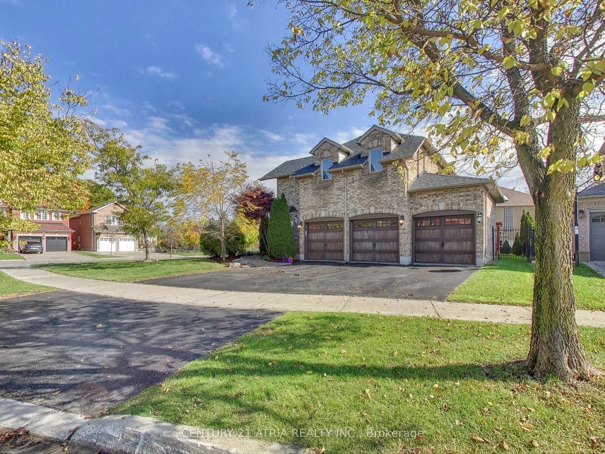 2 Whalen Court