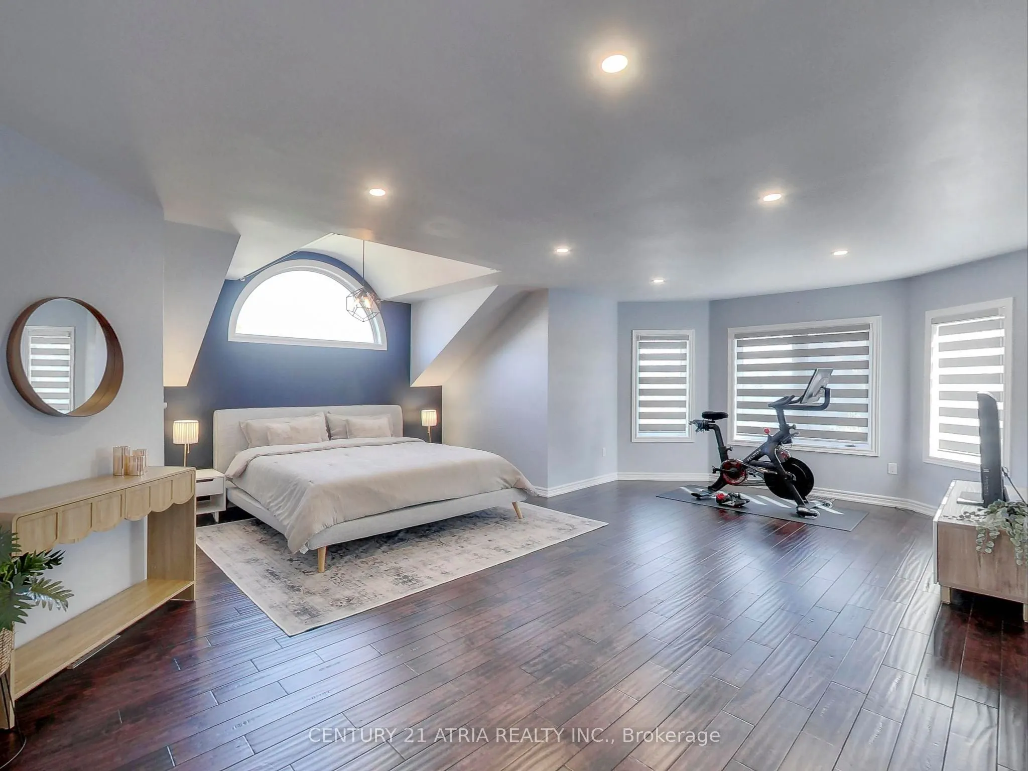 2 Whalen Court