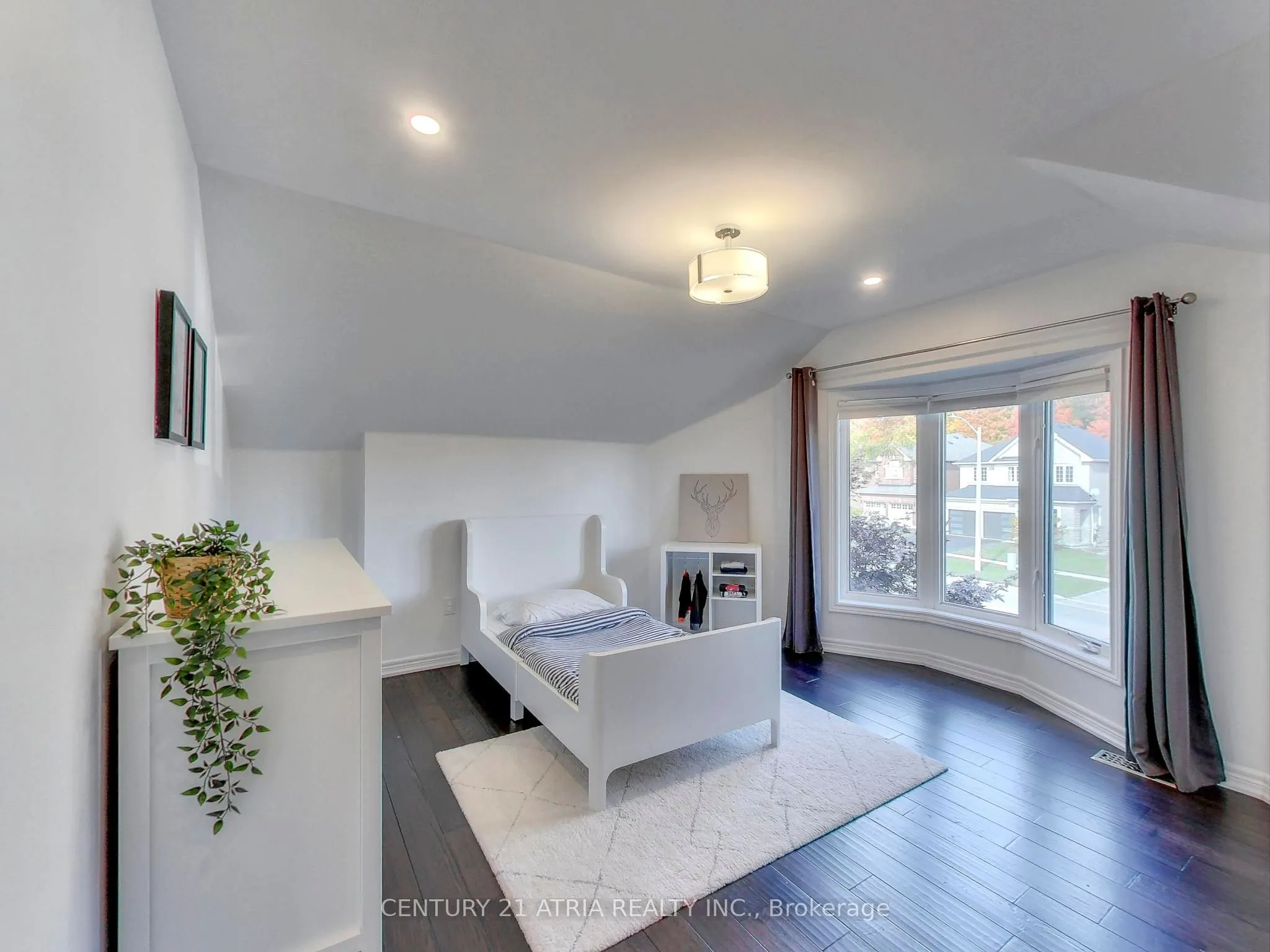 2 Whalen Court
