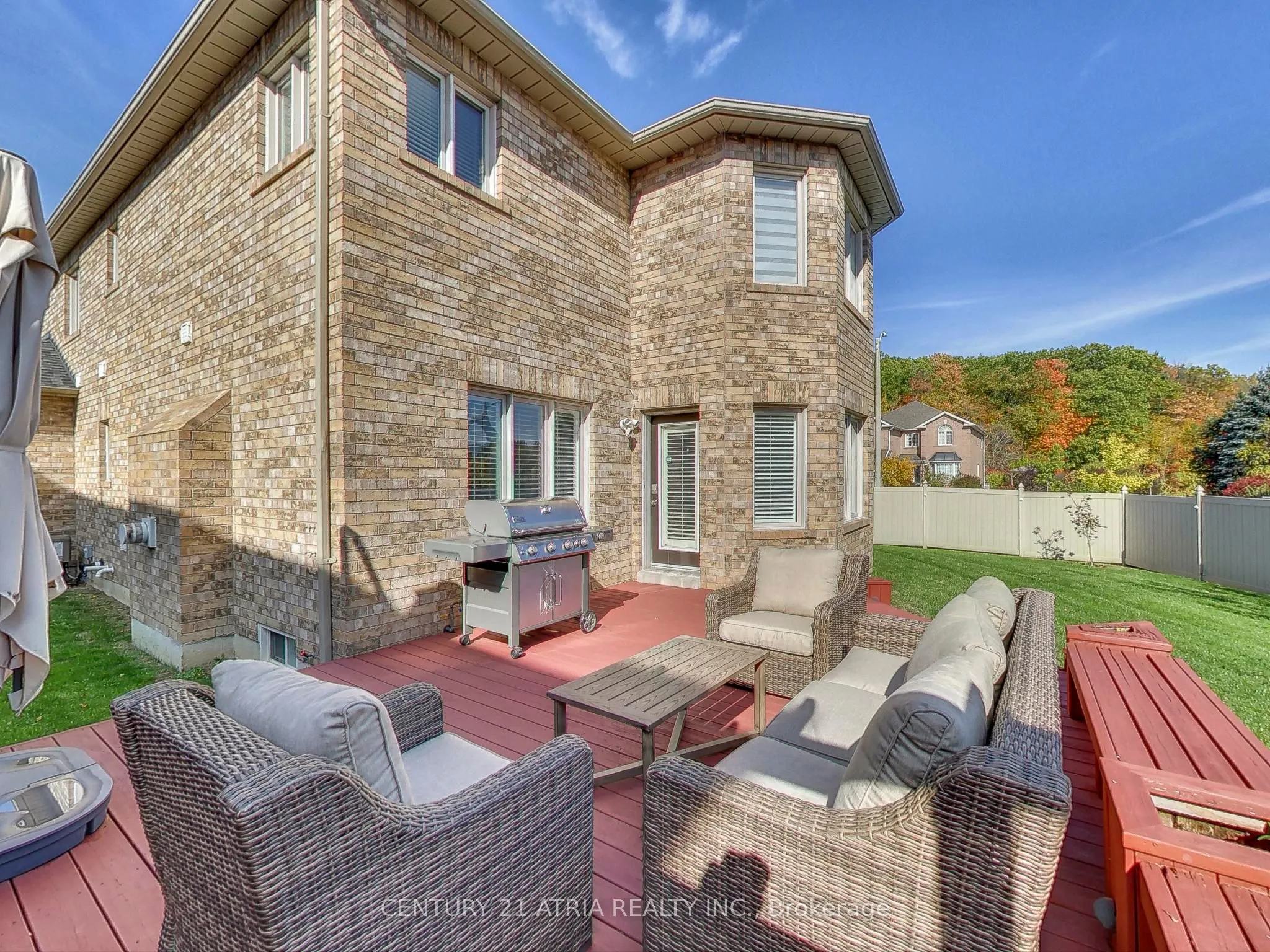2 Whalen Court