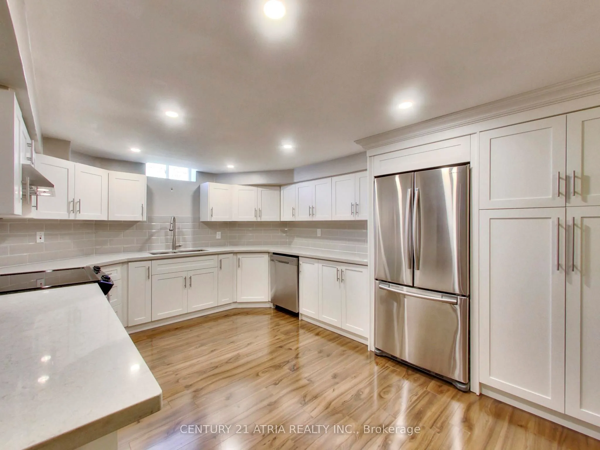 2 Whalen Court