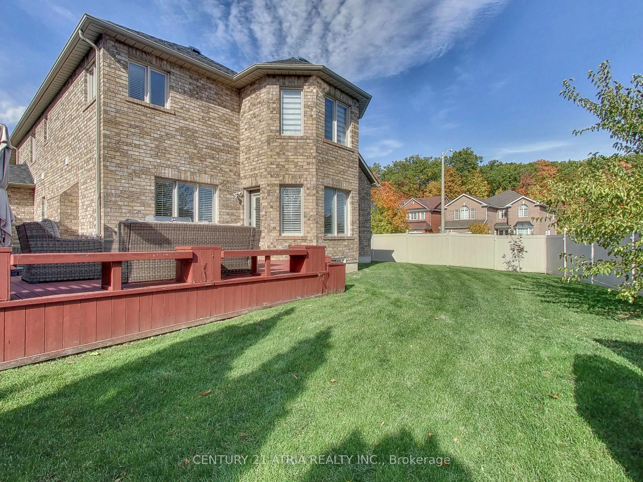 2 Whalen Court