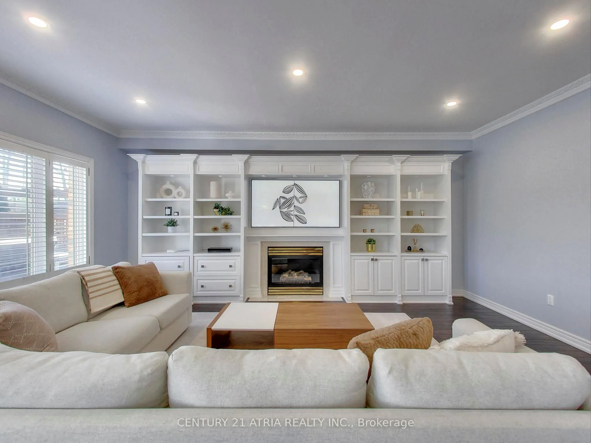 2 Whalen Court