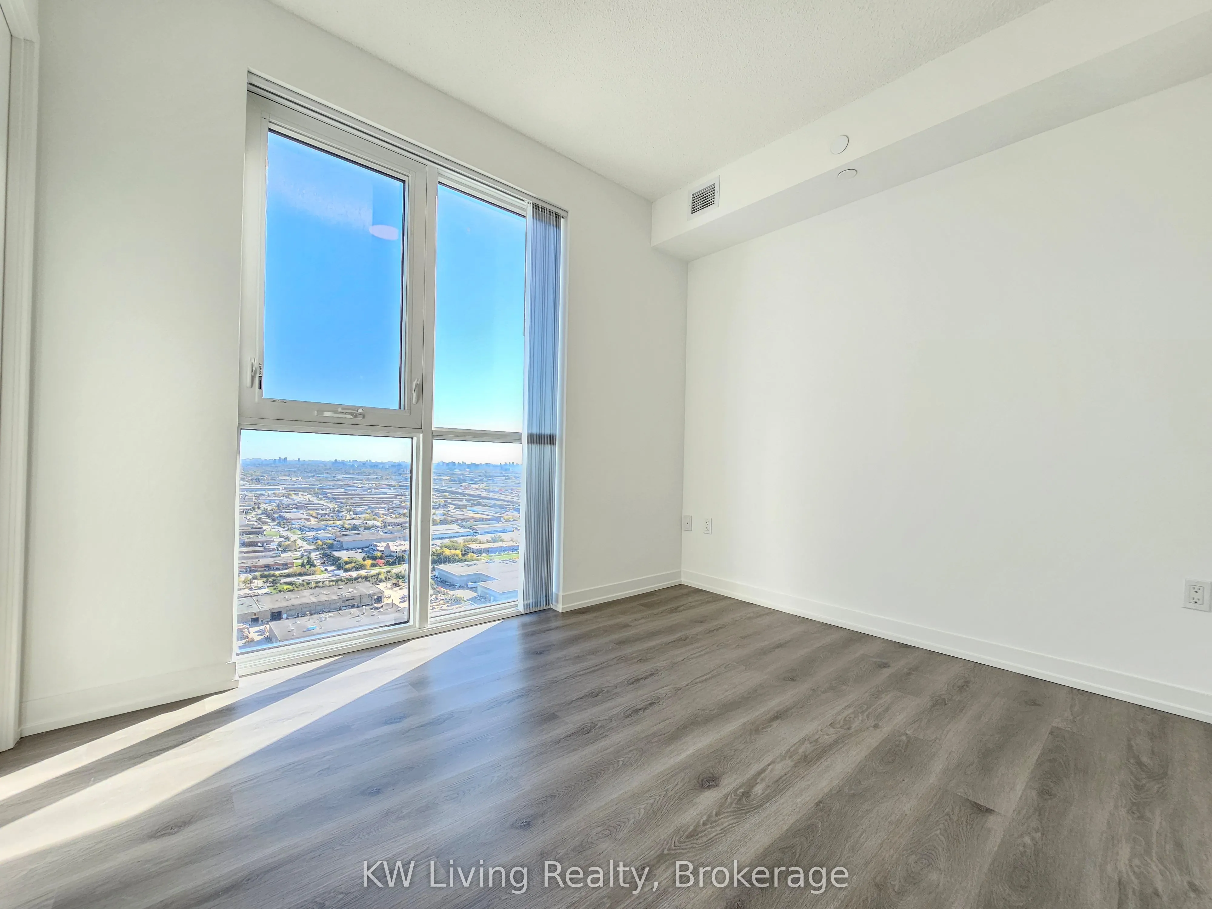 28 Interchange Way, #4510