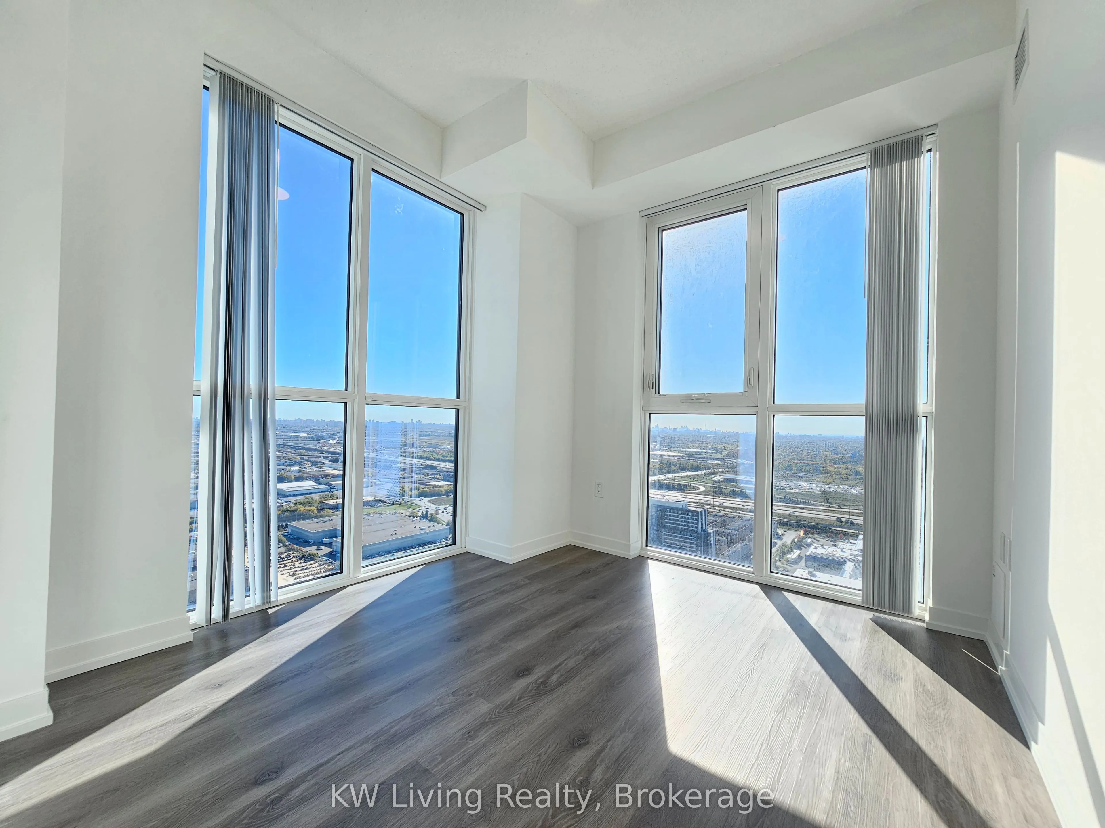 28 Interchange Way, #4510