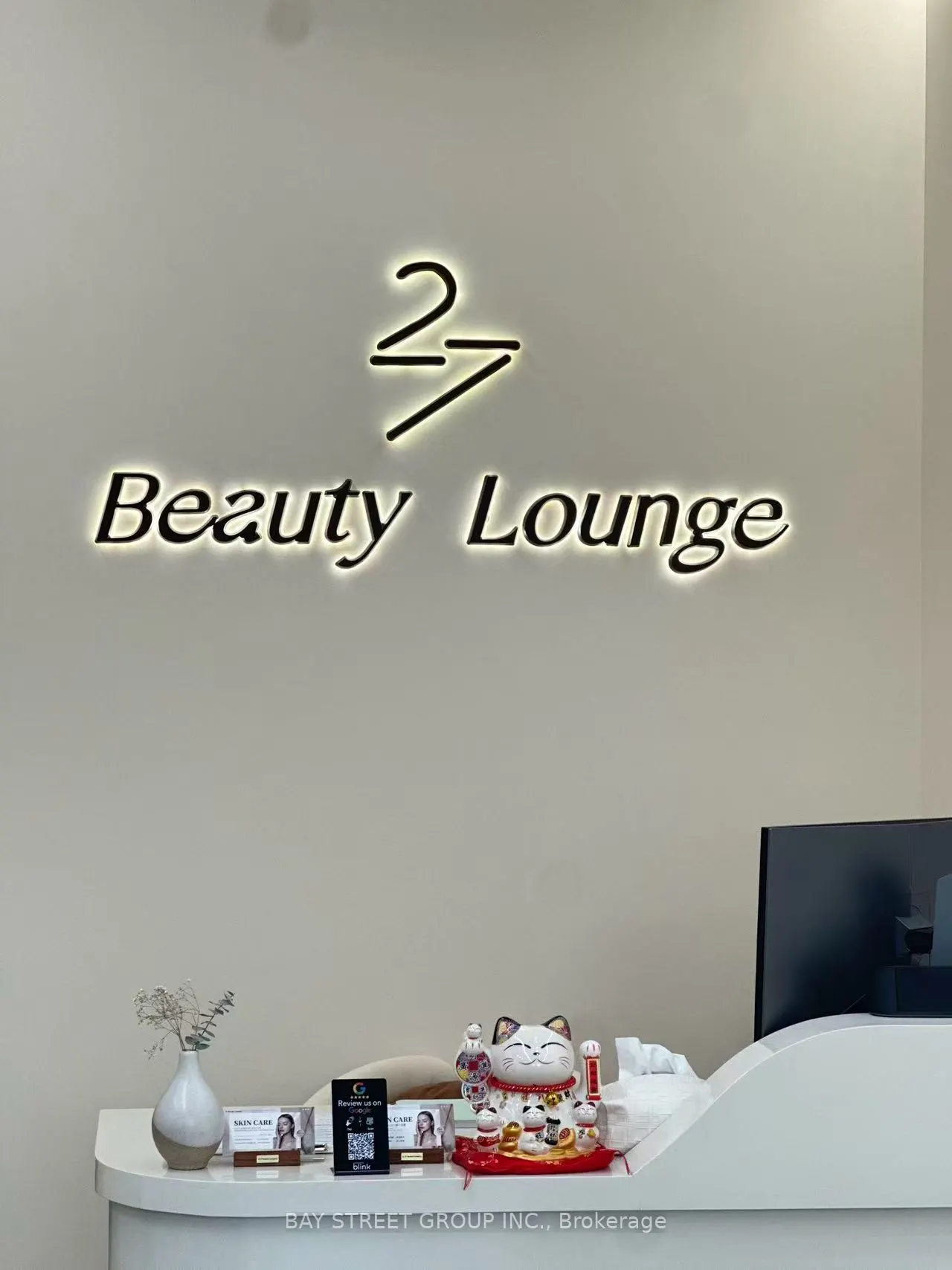 7181 Yonge Street, #6