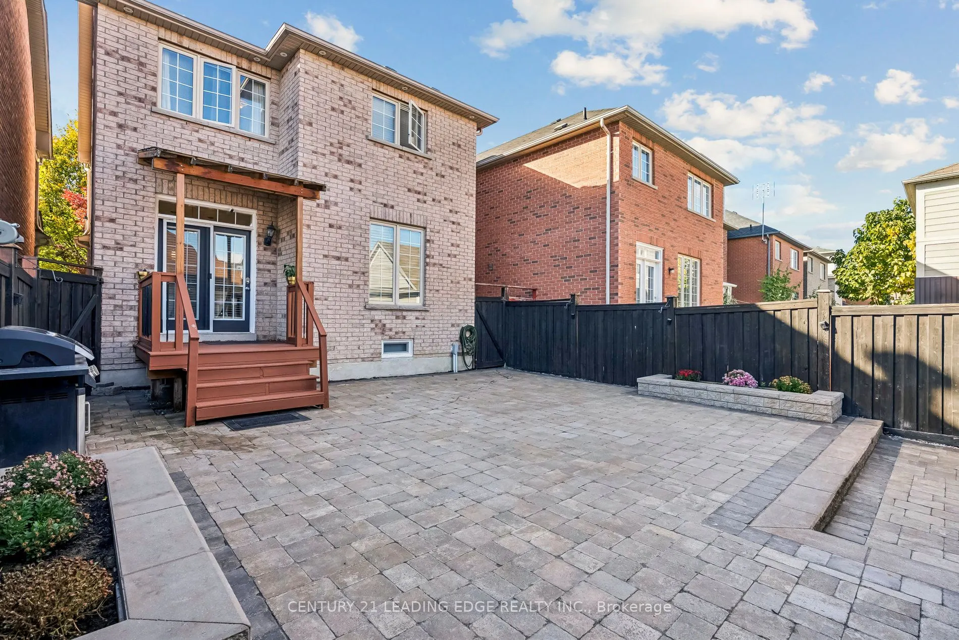 33 Evaridge Drive