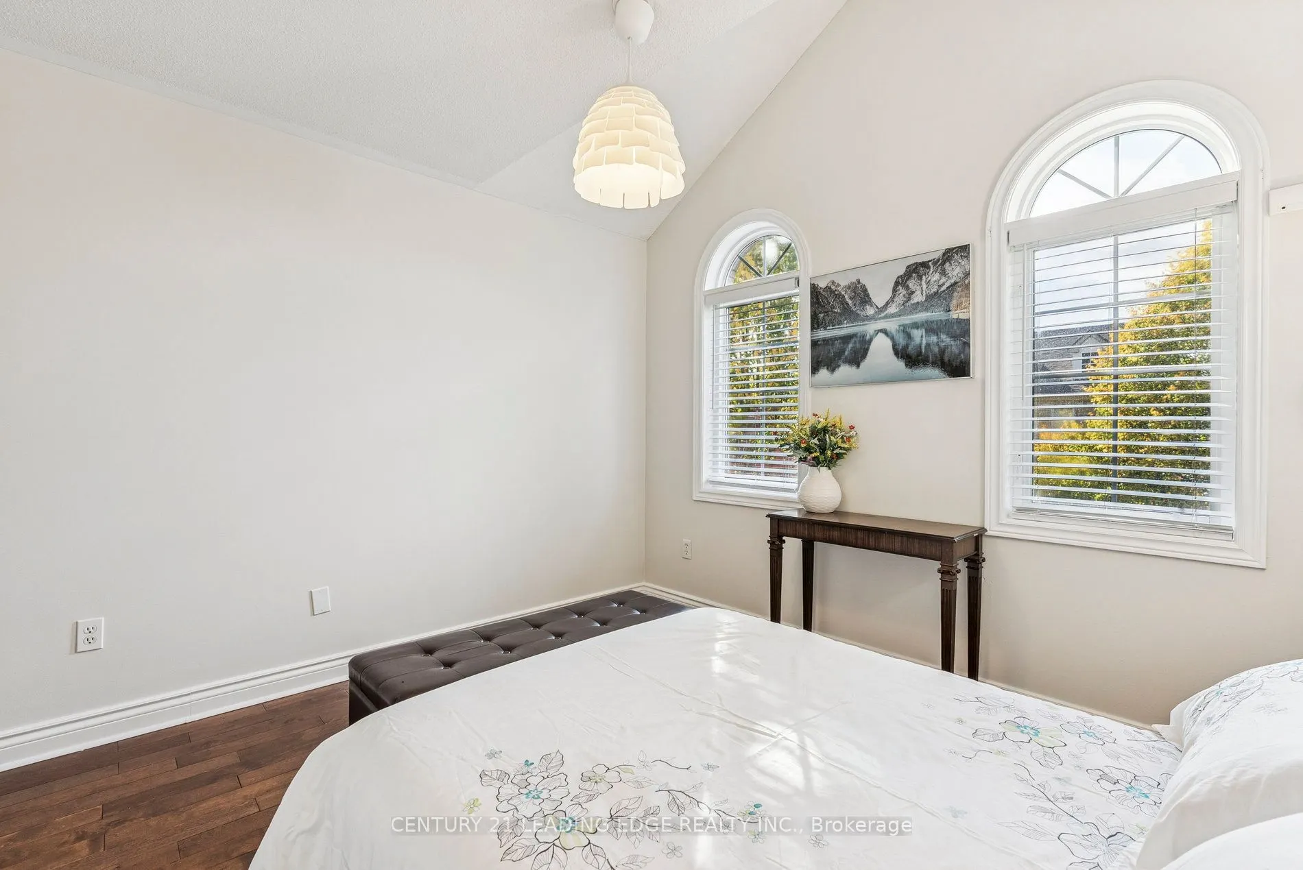 33 Evaridge Drive