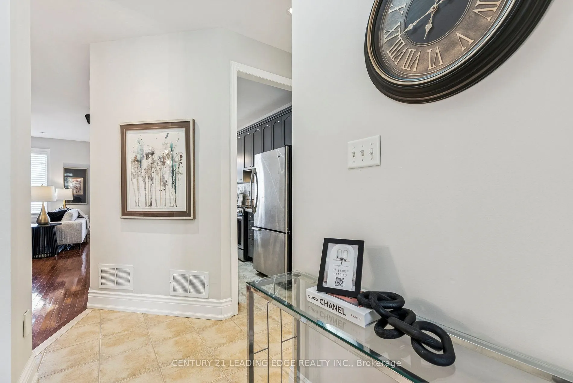 33 Evaridge Drive