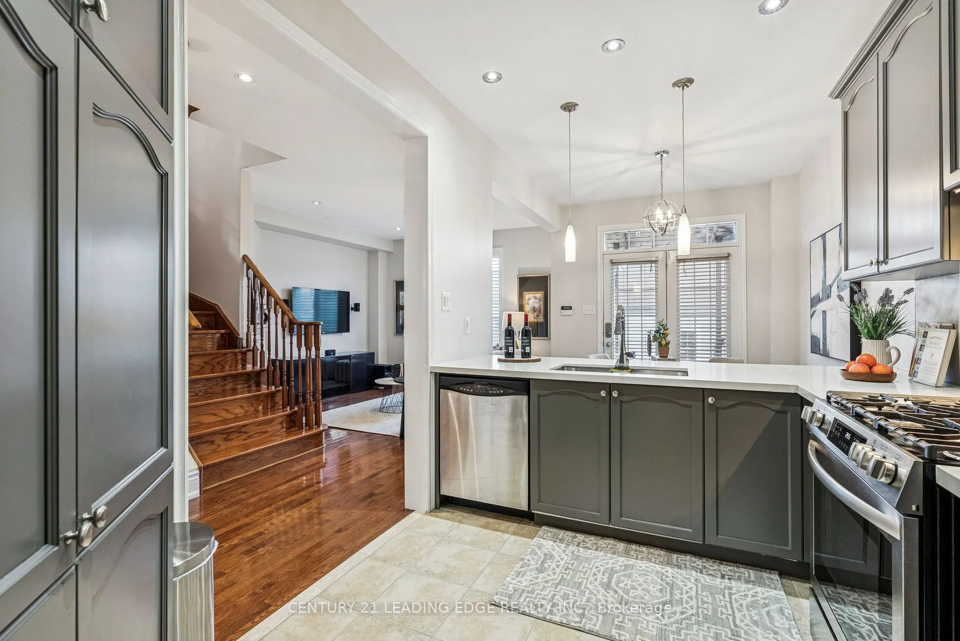 33 Evaridge Drive