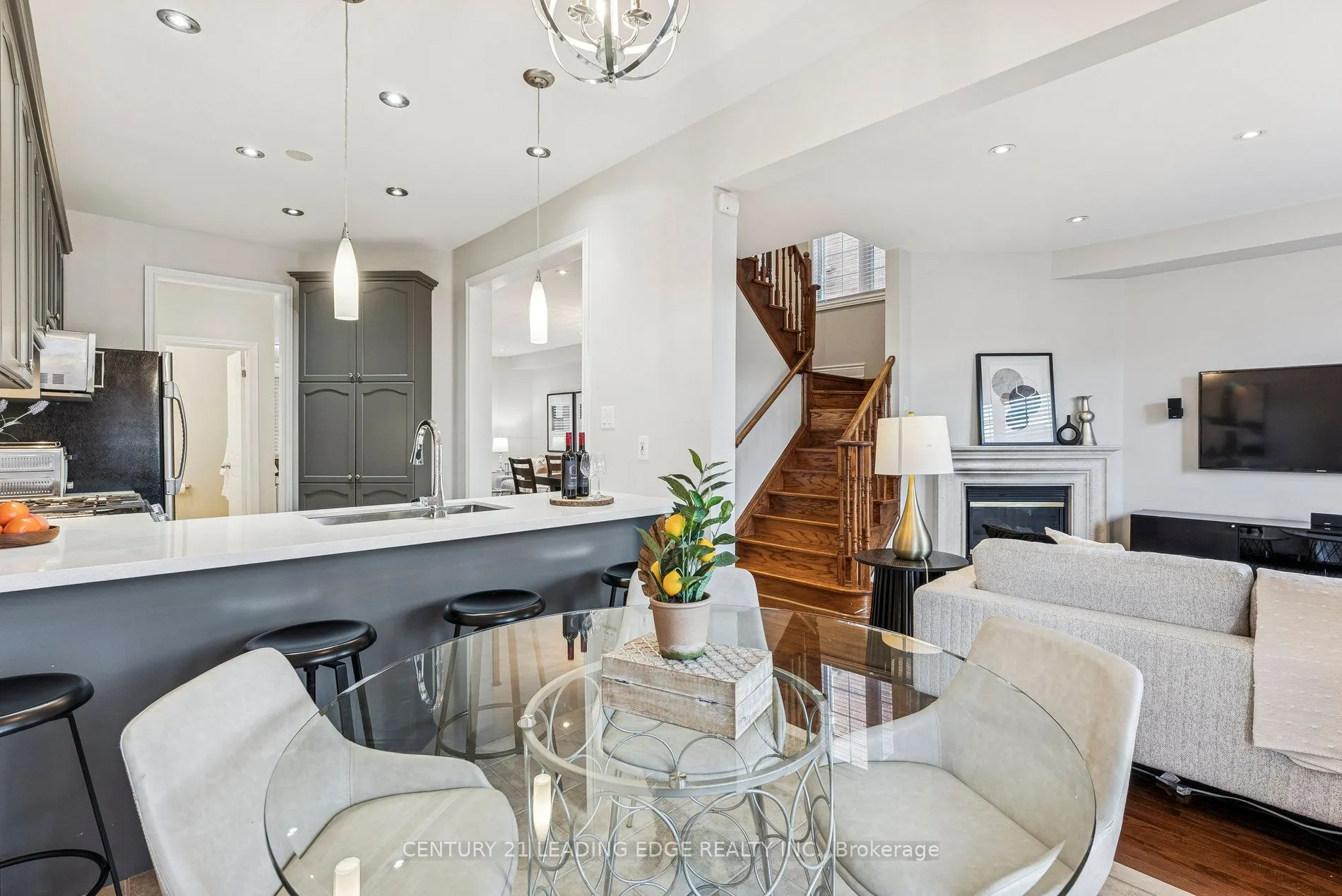 33 Evaridge Drive