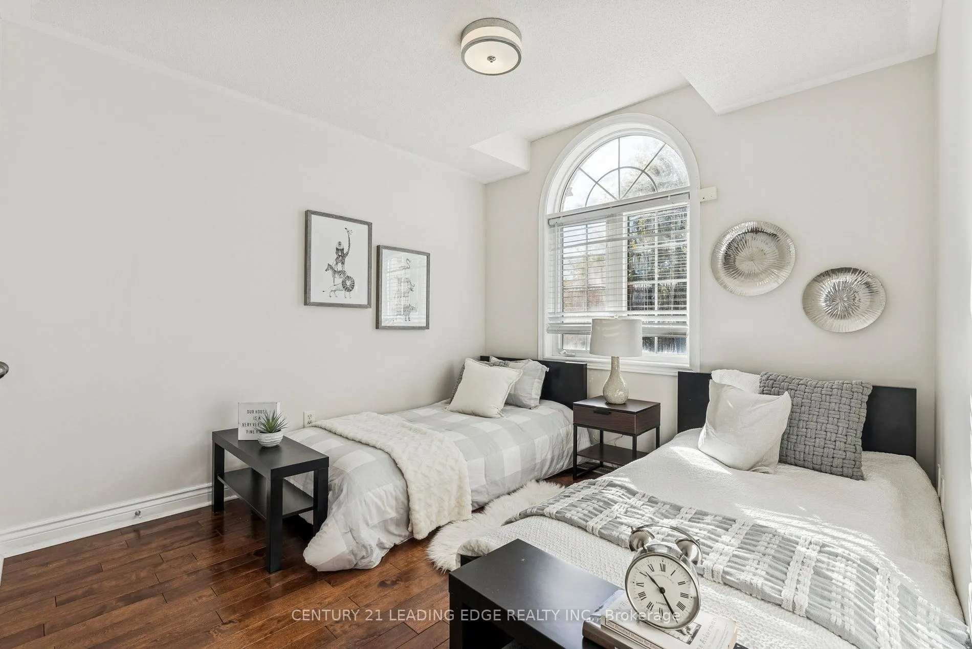 33 Evaridge Drive