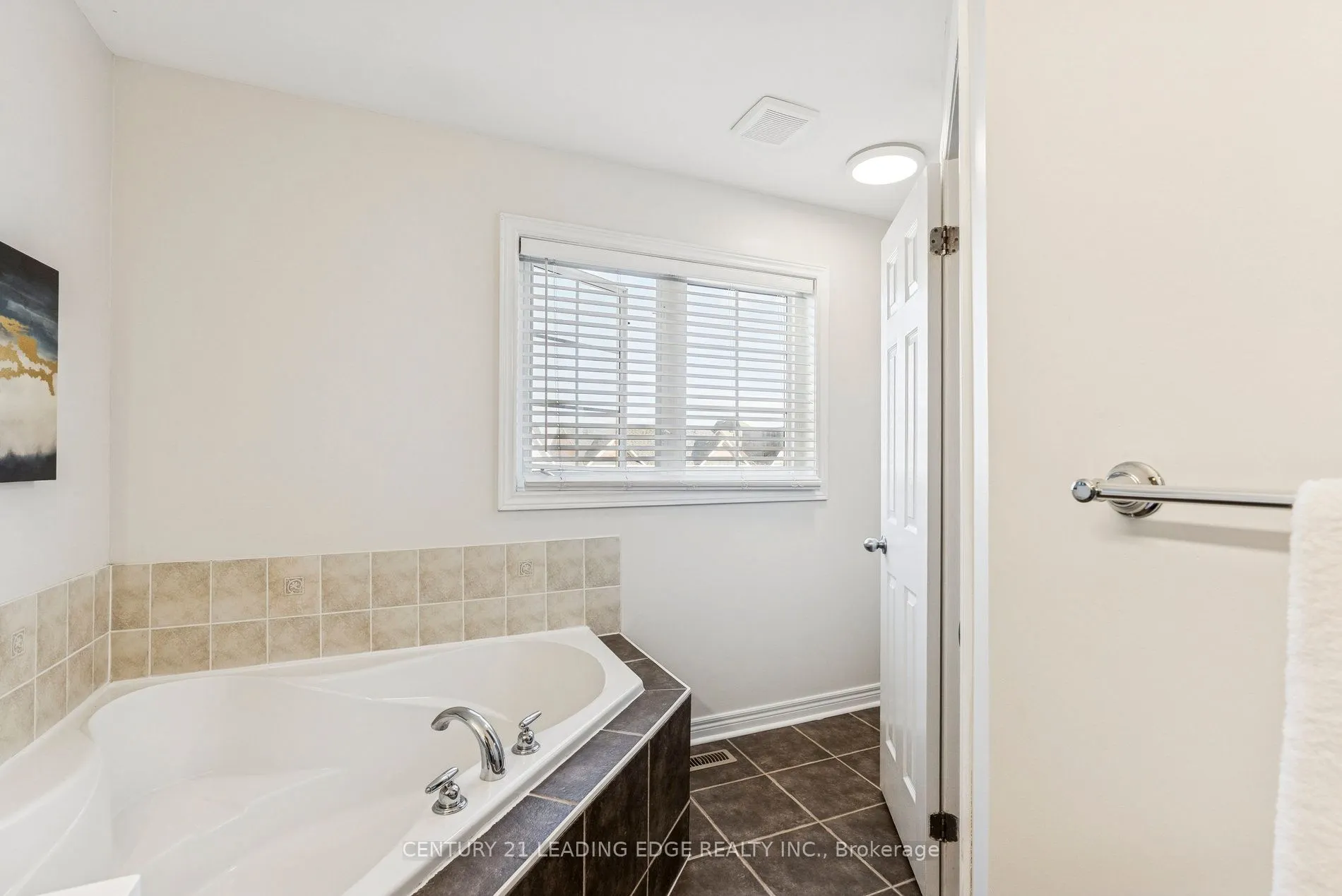 33 Evaridge Drive