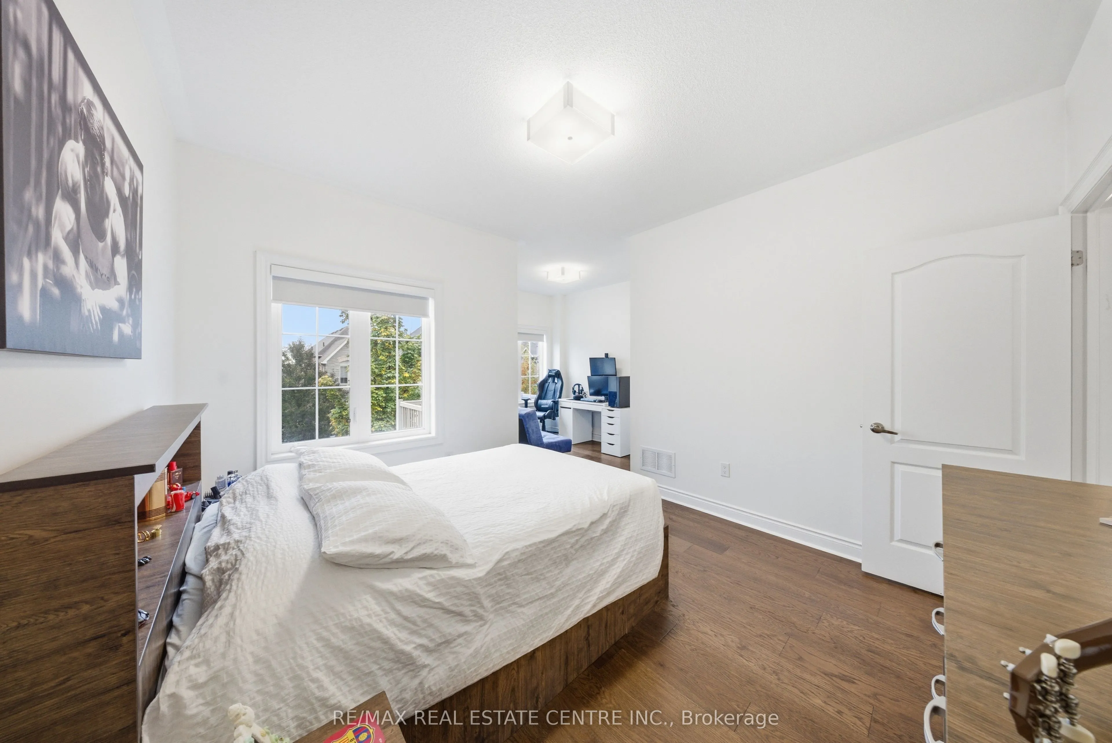 8 Bristlewood Crescent