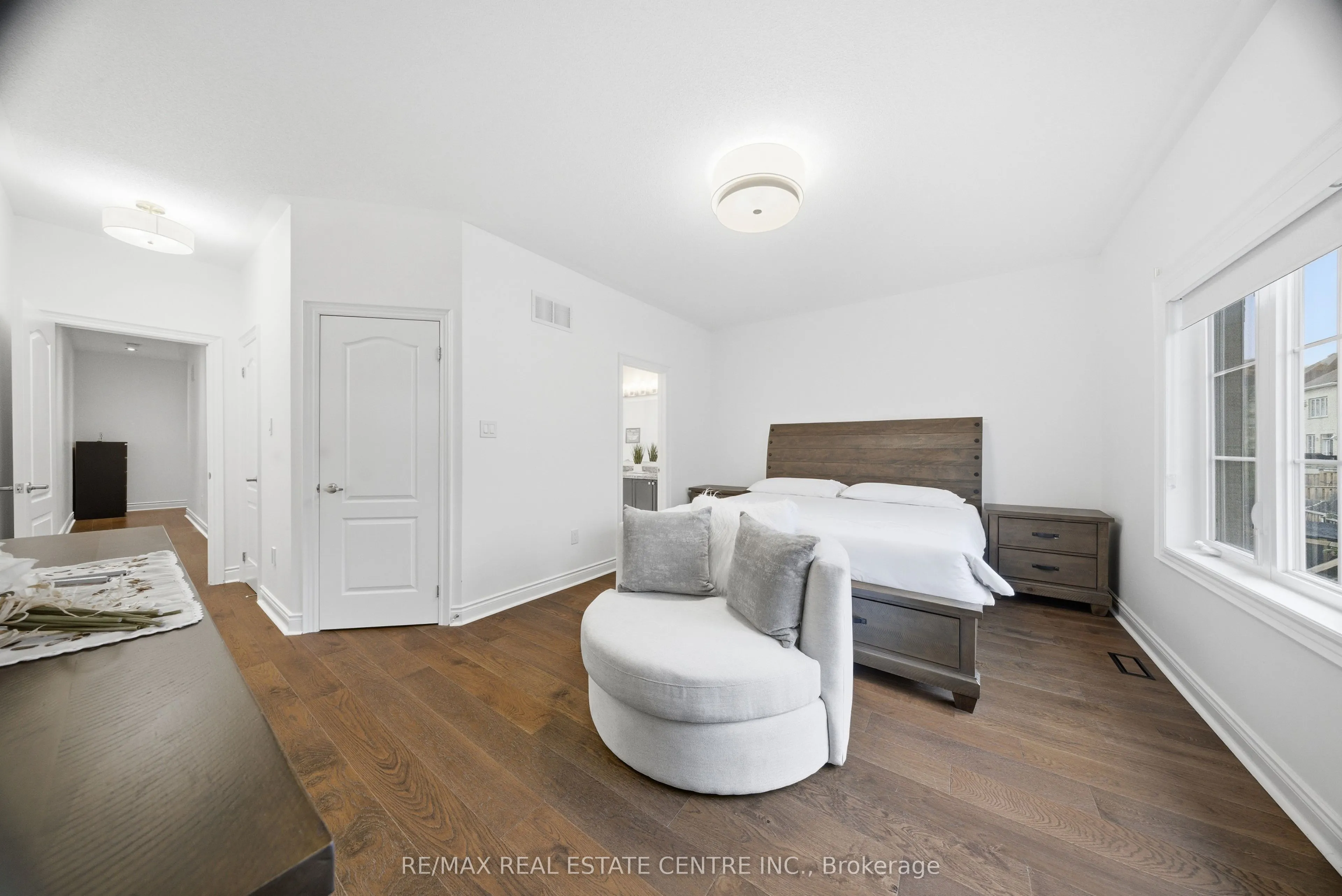 8 Bristlewood Crescent