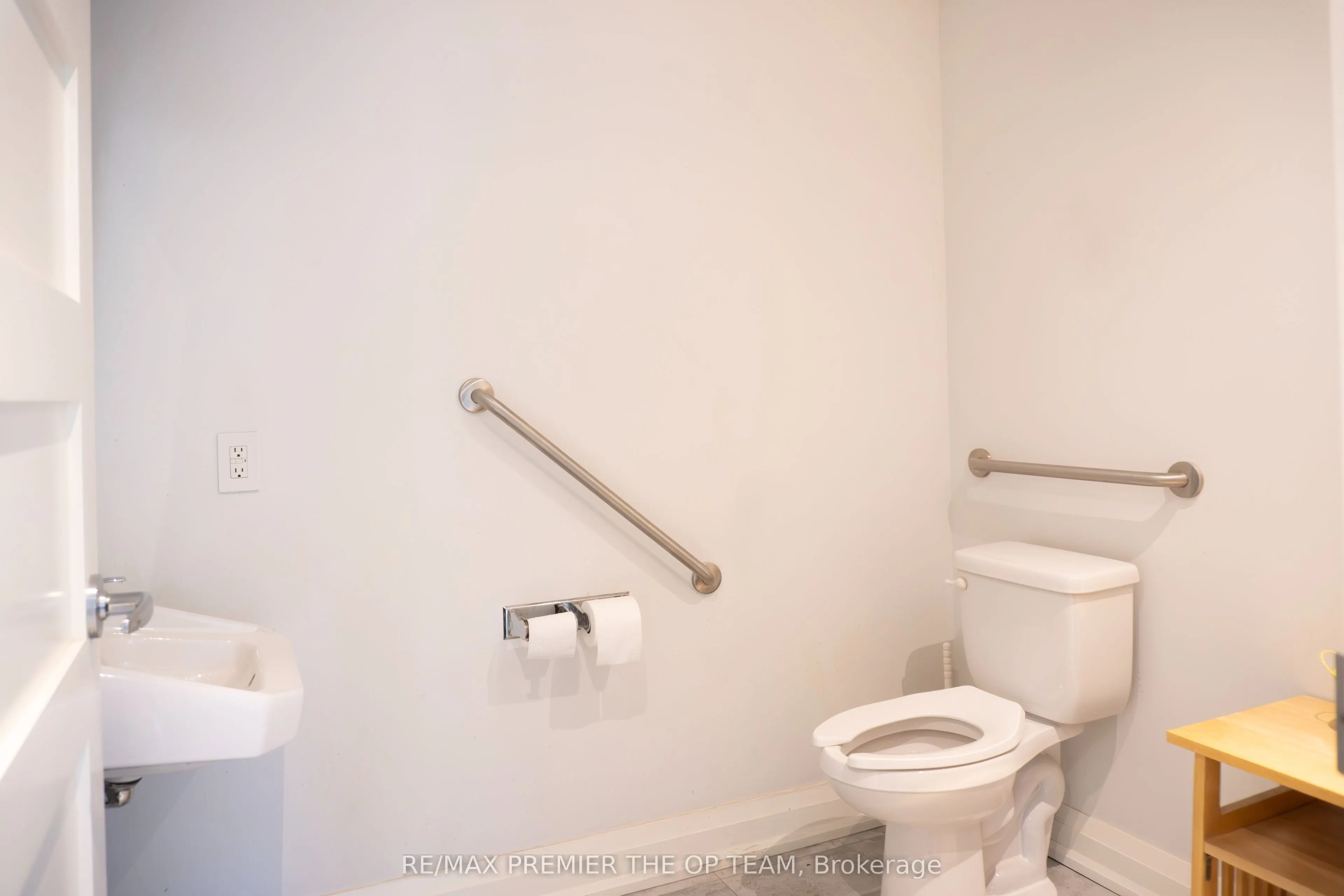 2900 Langstaff Road, #Main