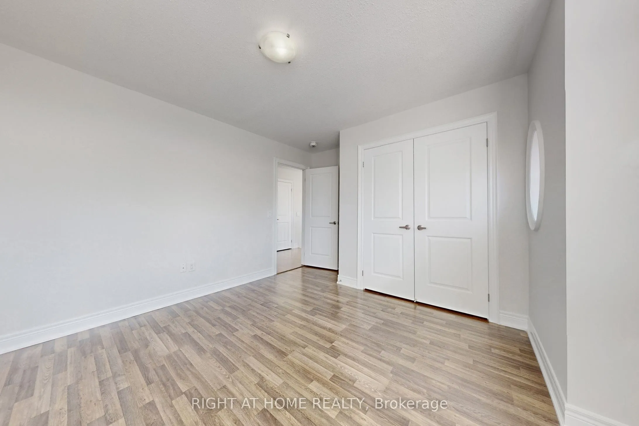 11 Robert Wilson Crescent