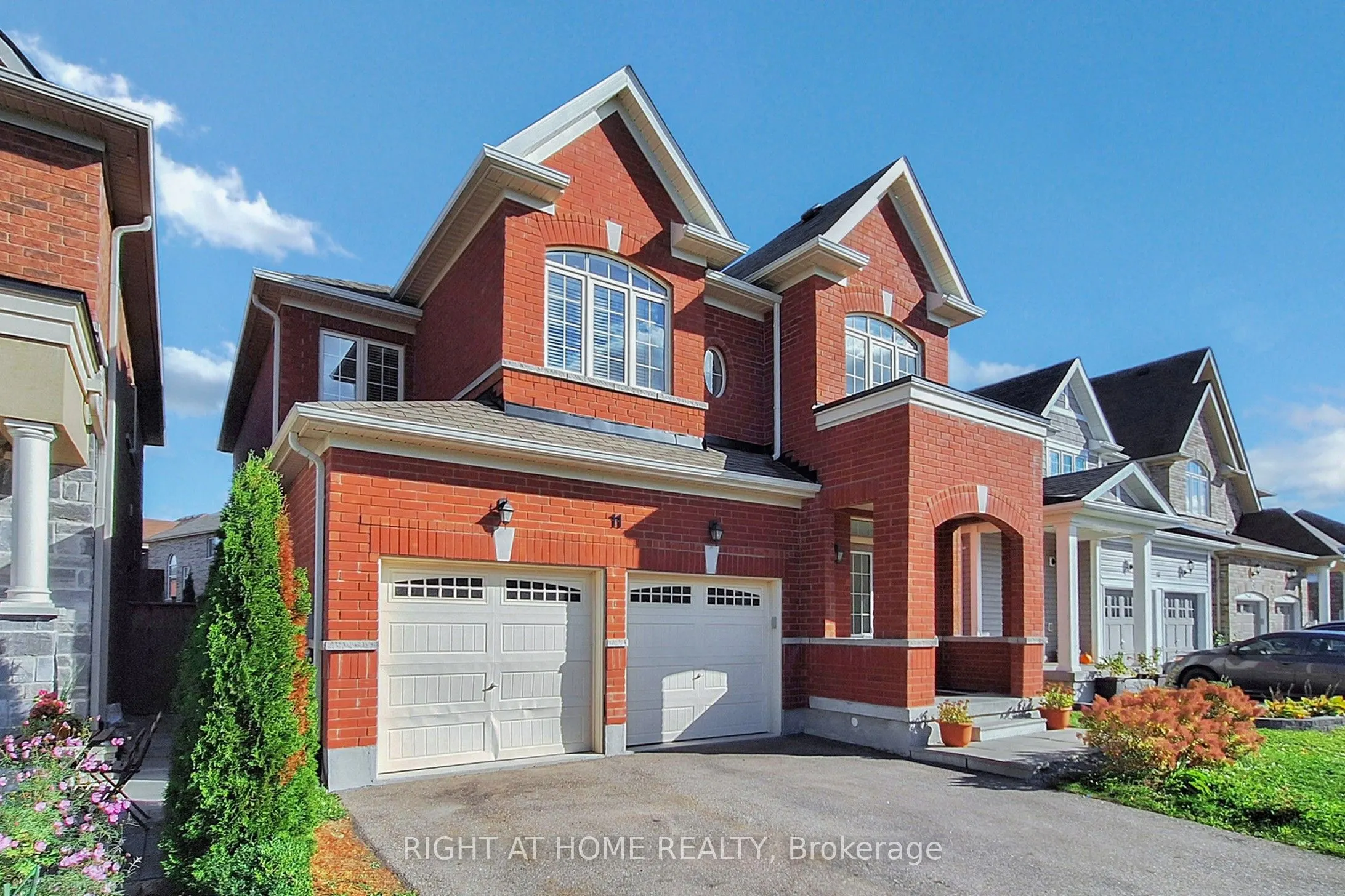11 Robert Wilson Crescent