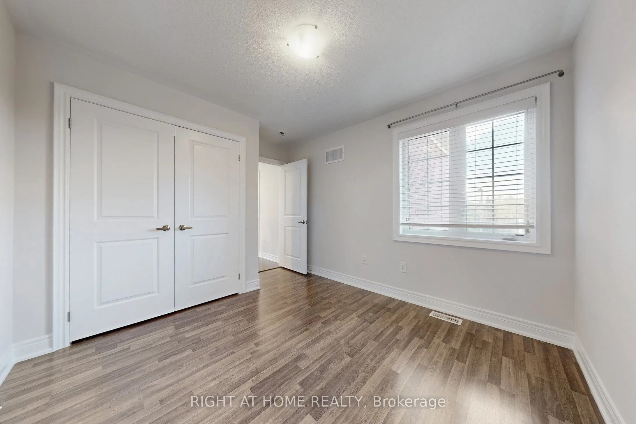 11 Robert Wilson Crescent