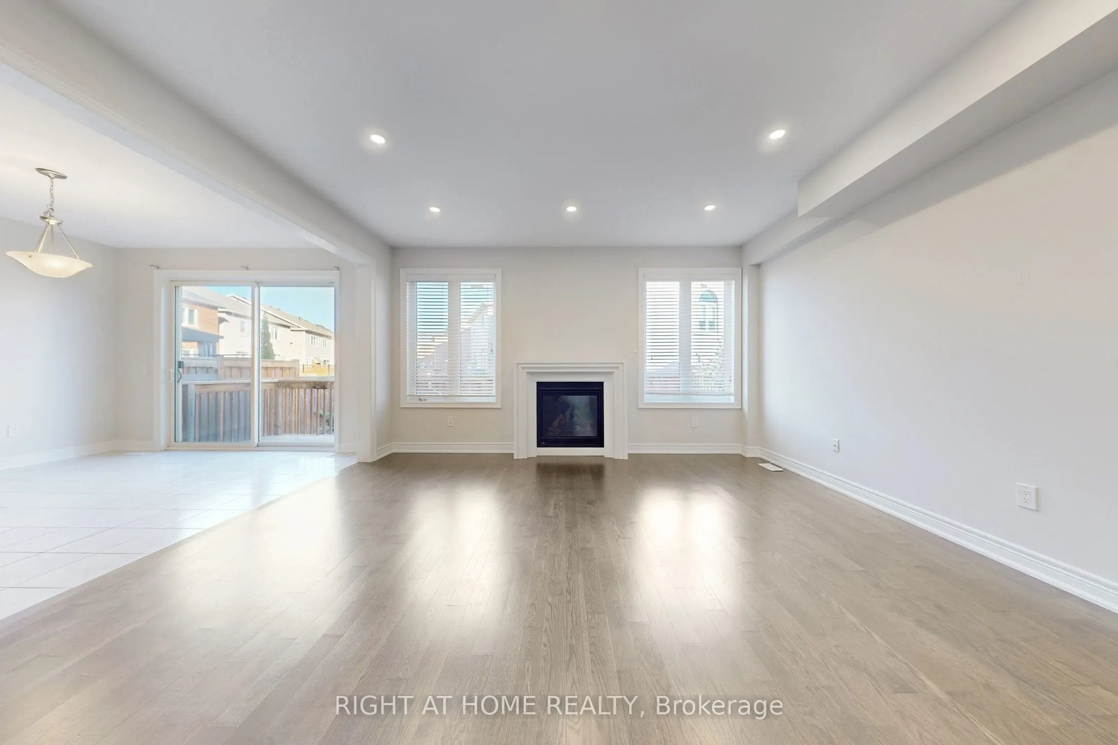 11 Robert Wilson Crescent