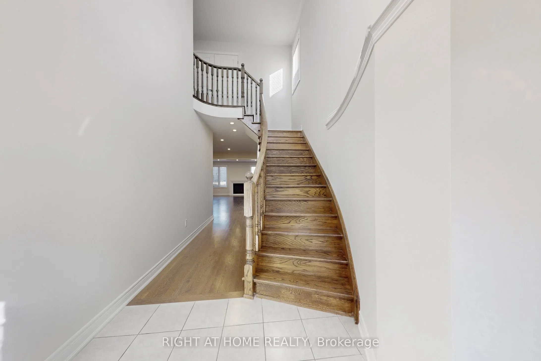 11 Robert Wilson Crescent