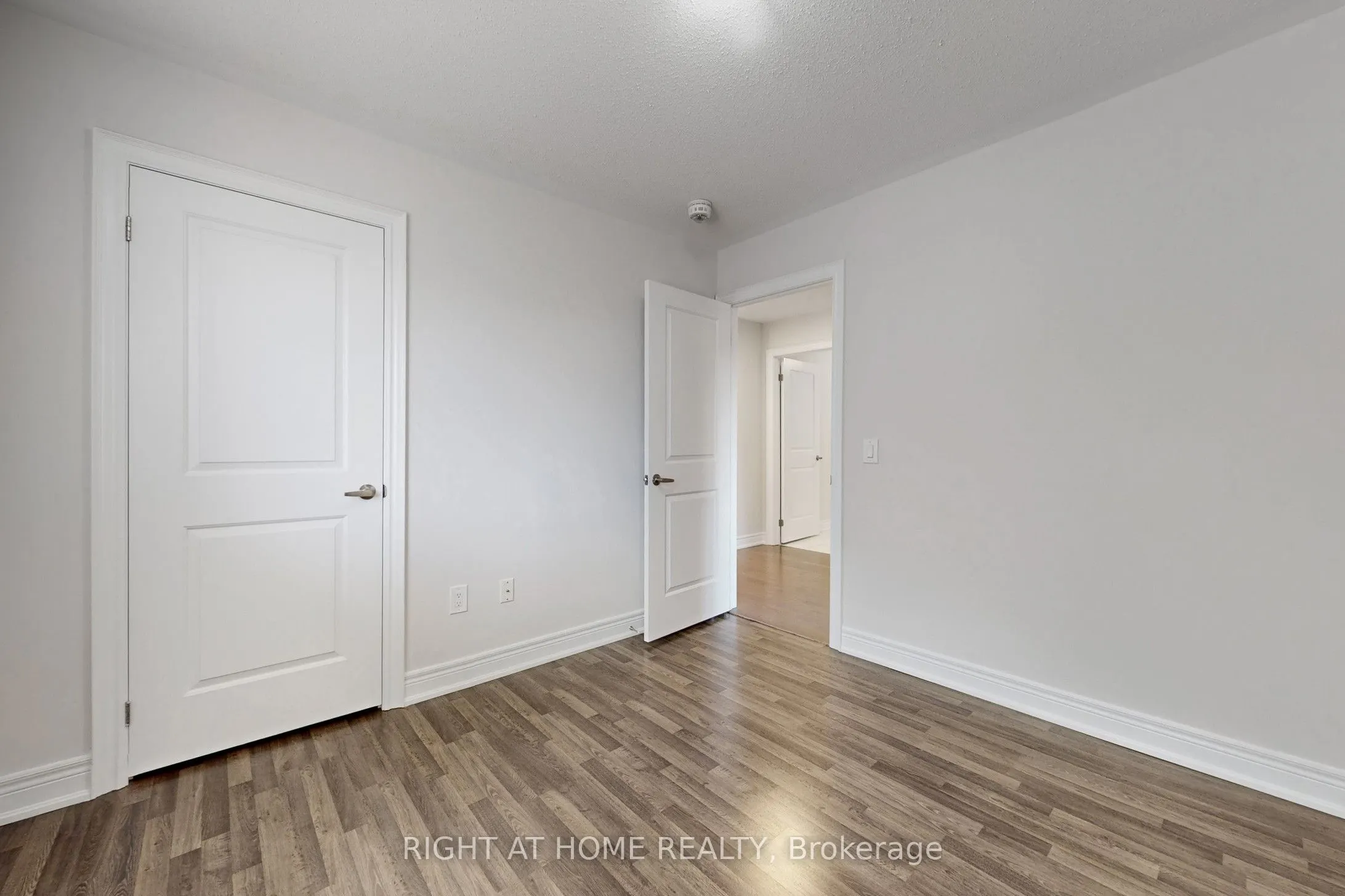 11 Robert Wilson Crescent