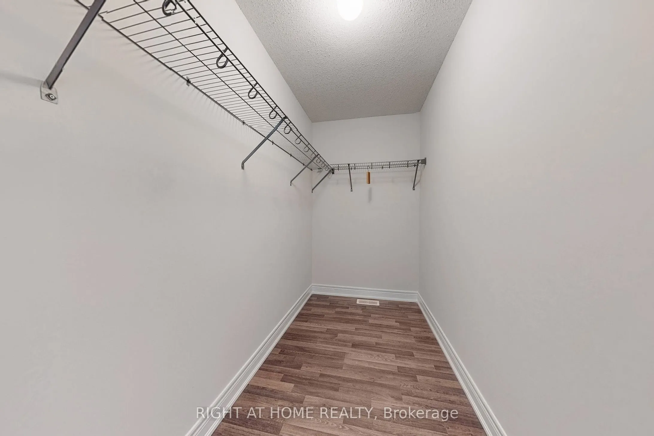 11 Robert Wilson Crescent