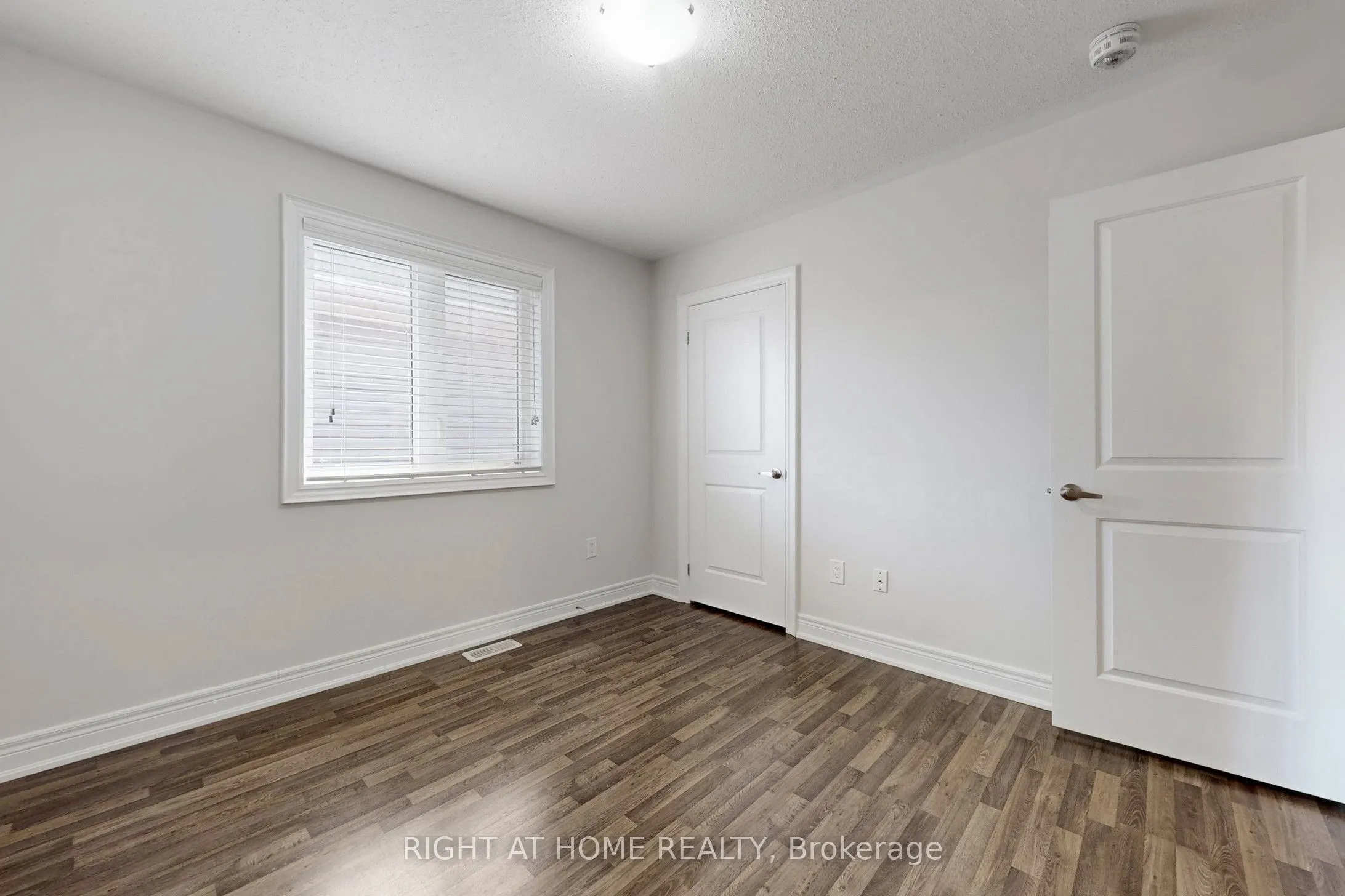 11 Robert Wilson Crescent