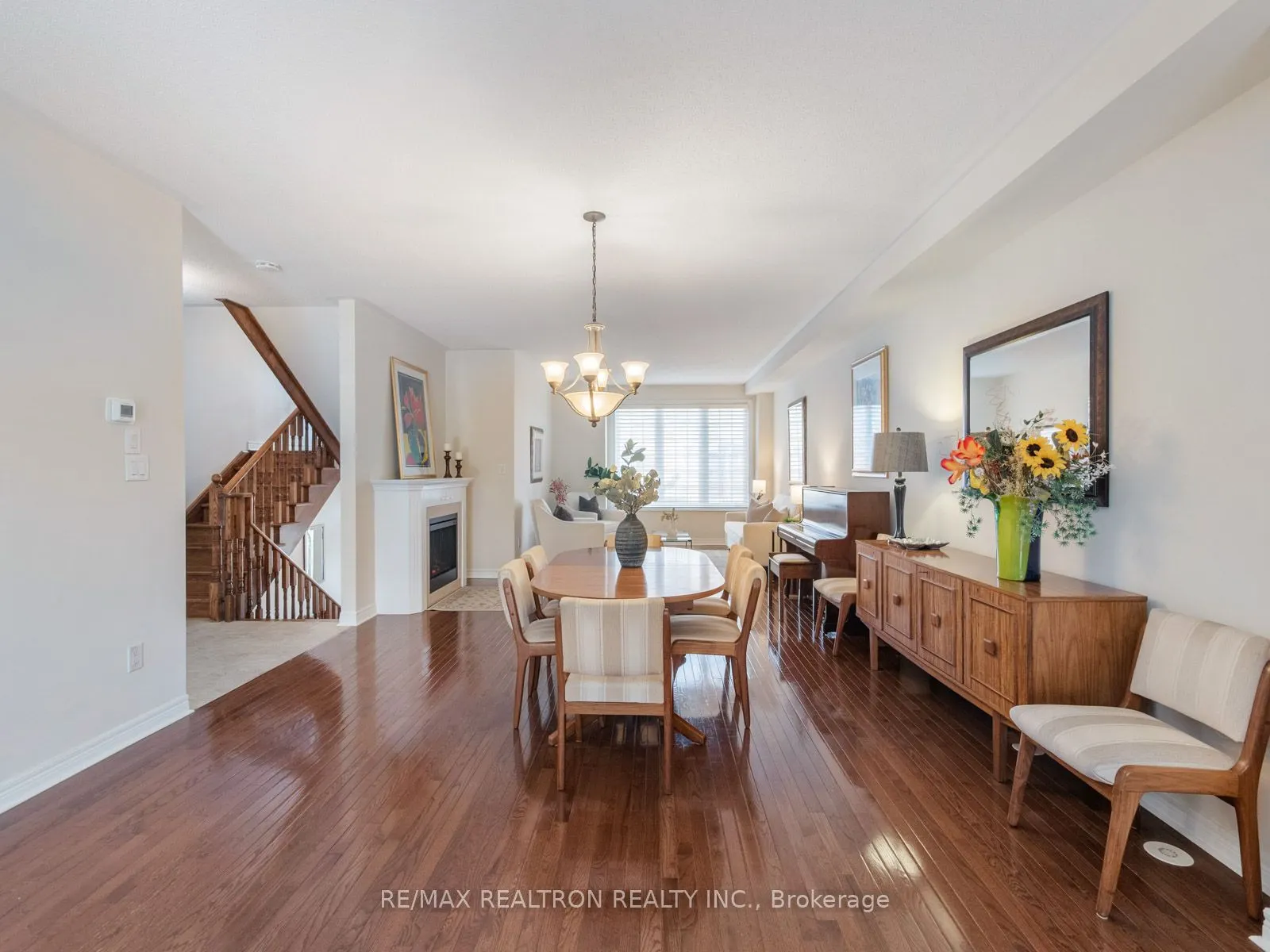 8900 Bathurst Street, #8