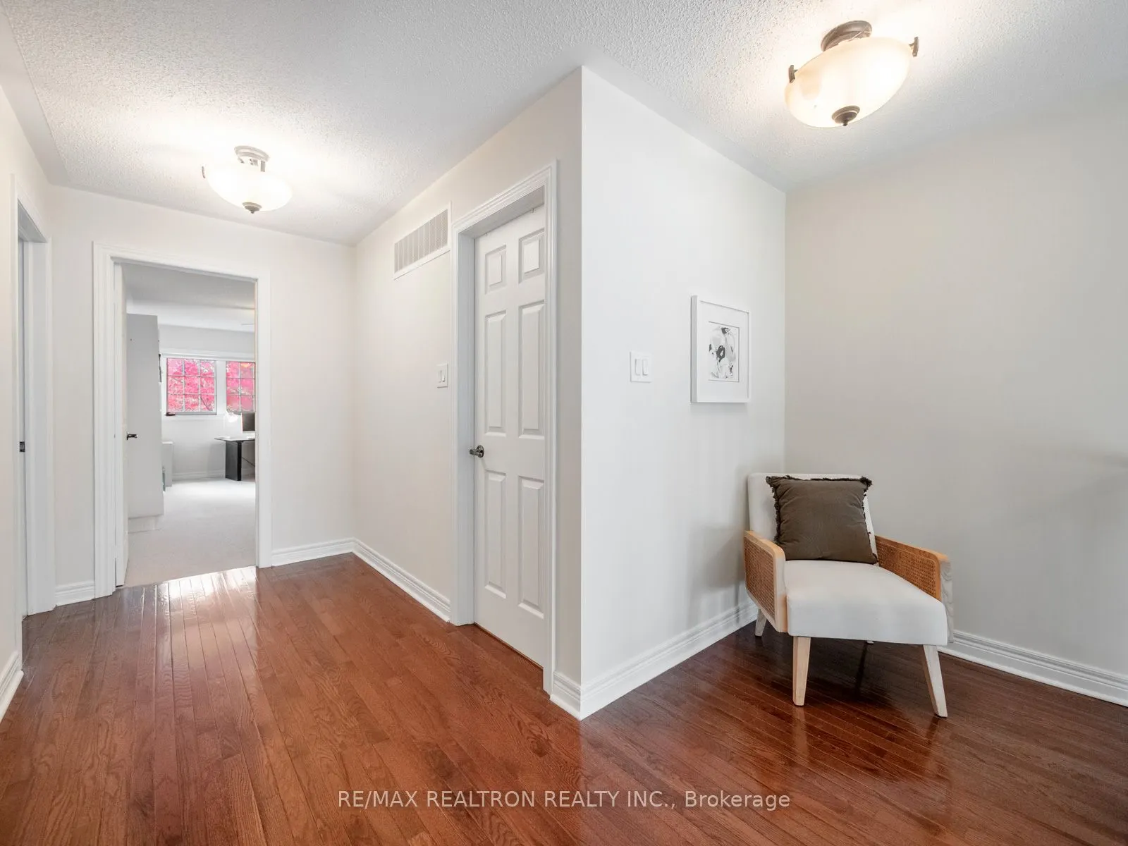 8900 Bathurst Street, #8