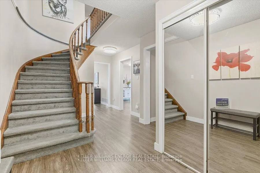 95 Delmark Boulevard
