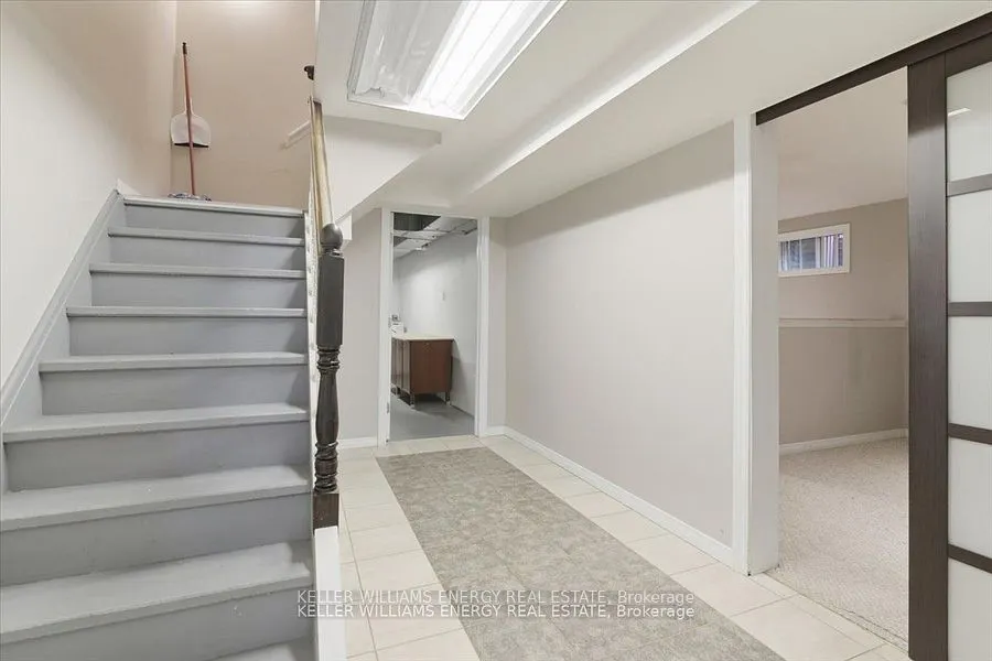 95 Delmark Boulevard