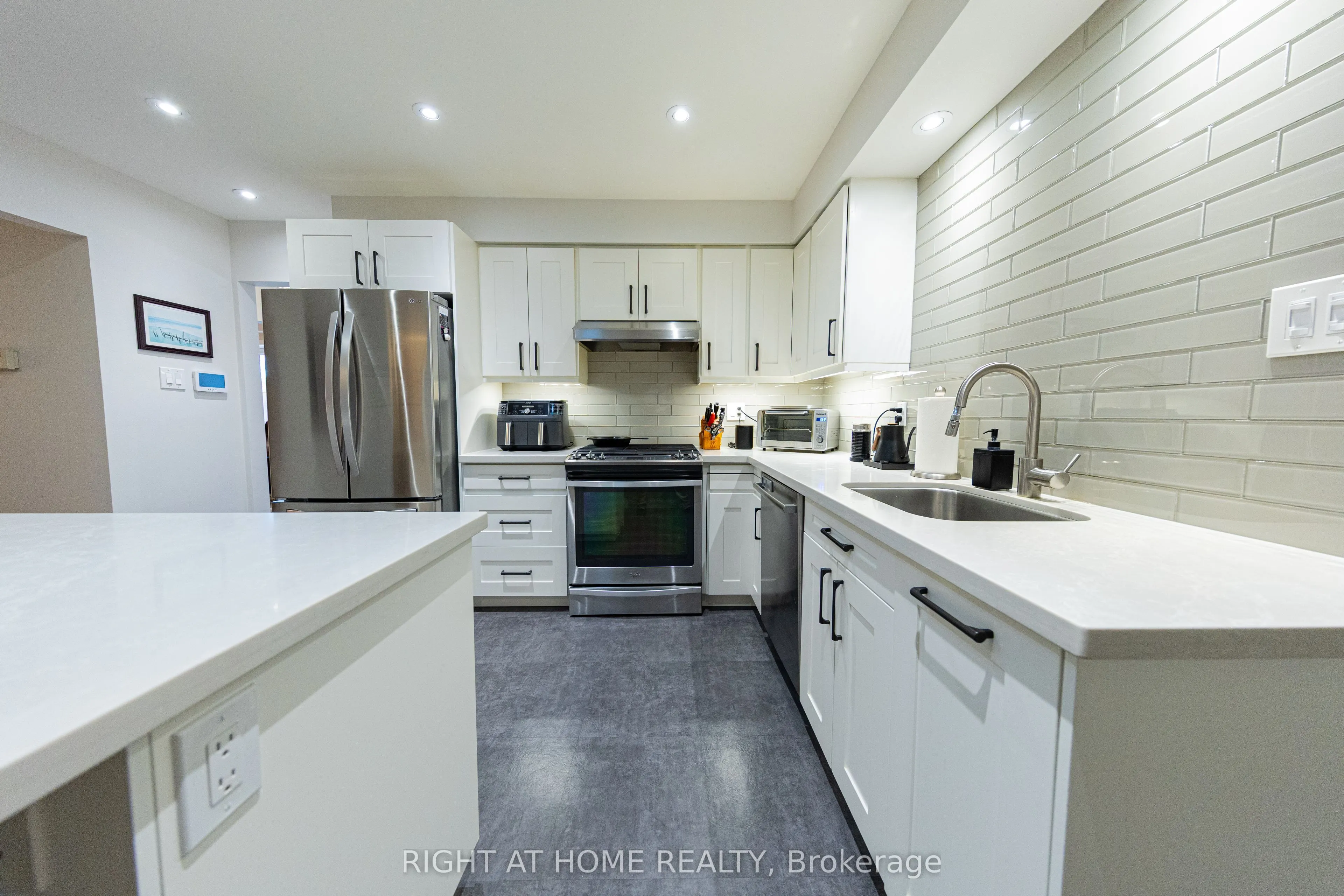 27 Bigwin Drive