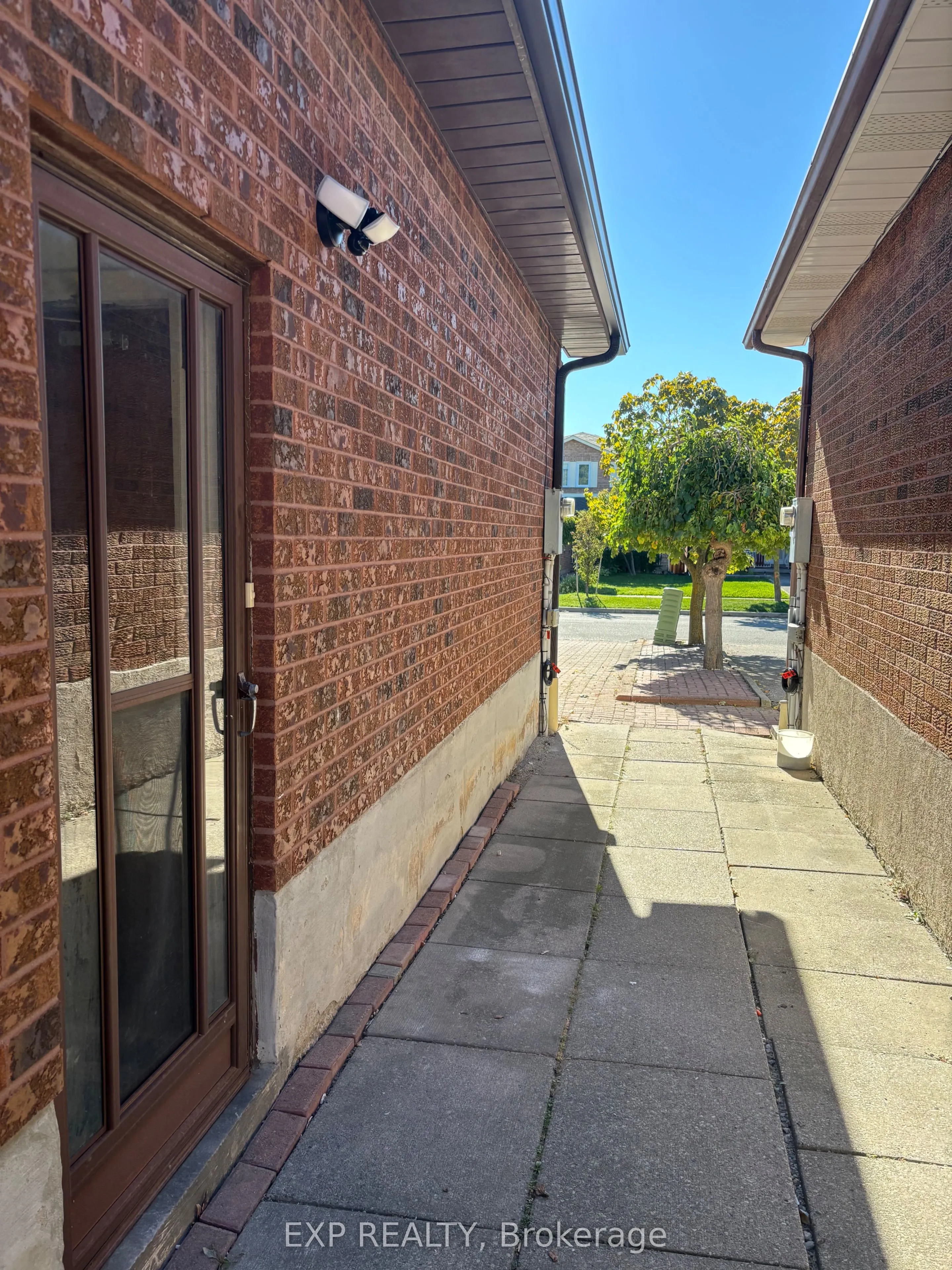 50 Jackman Crescent, #Lower