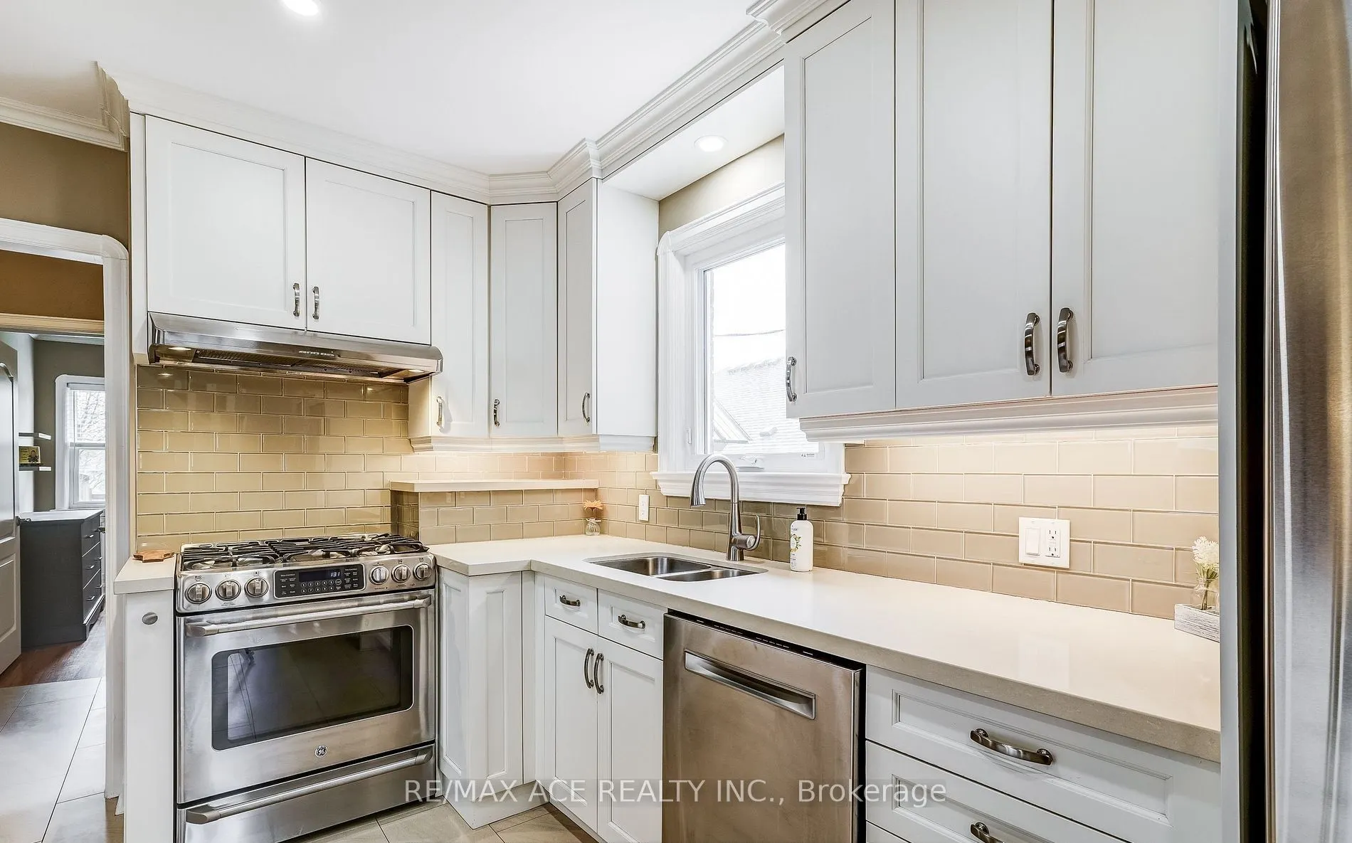 664 Gorham Street, #Main