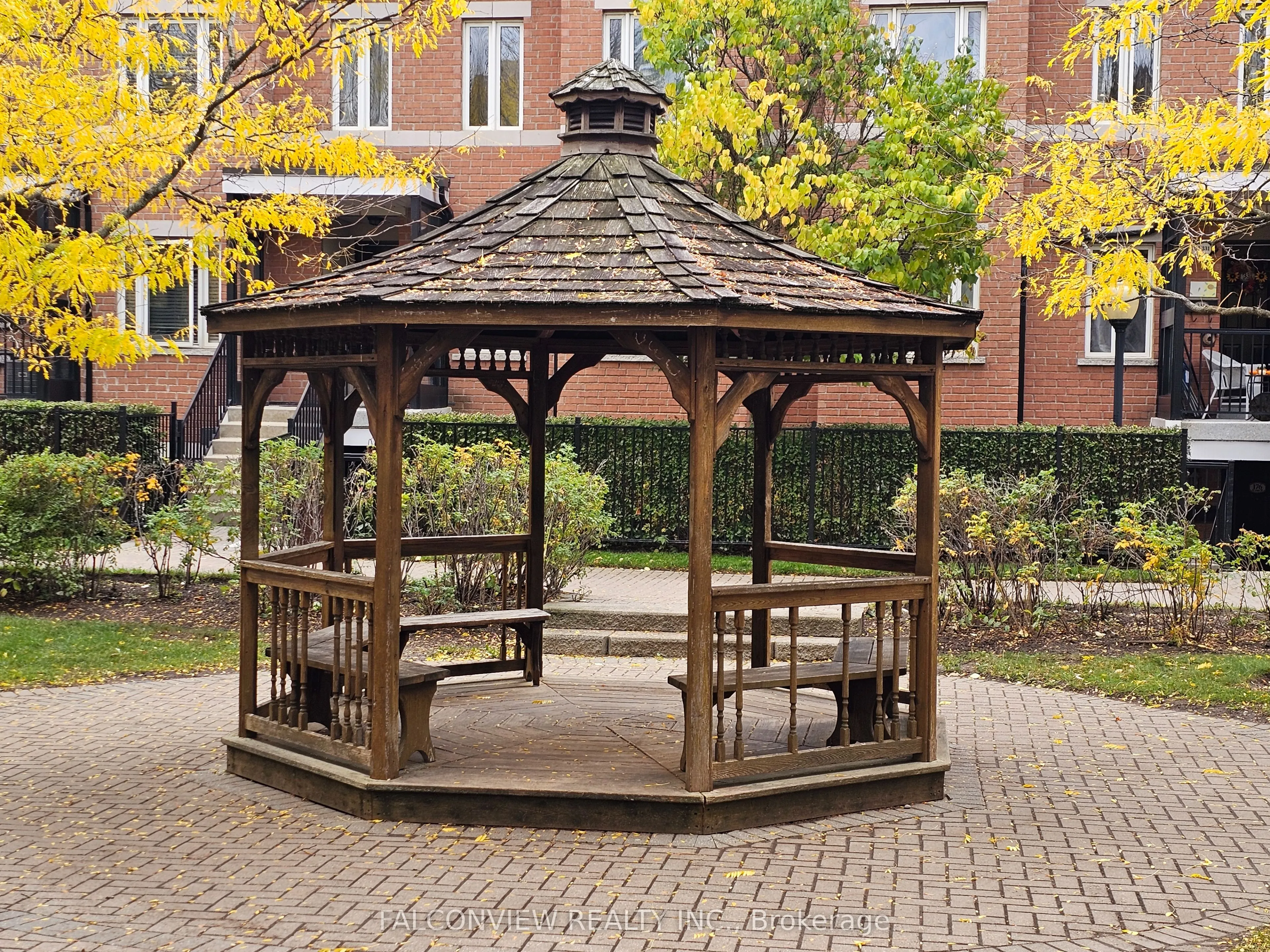 318 John Street, #125