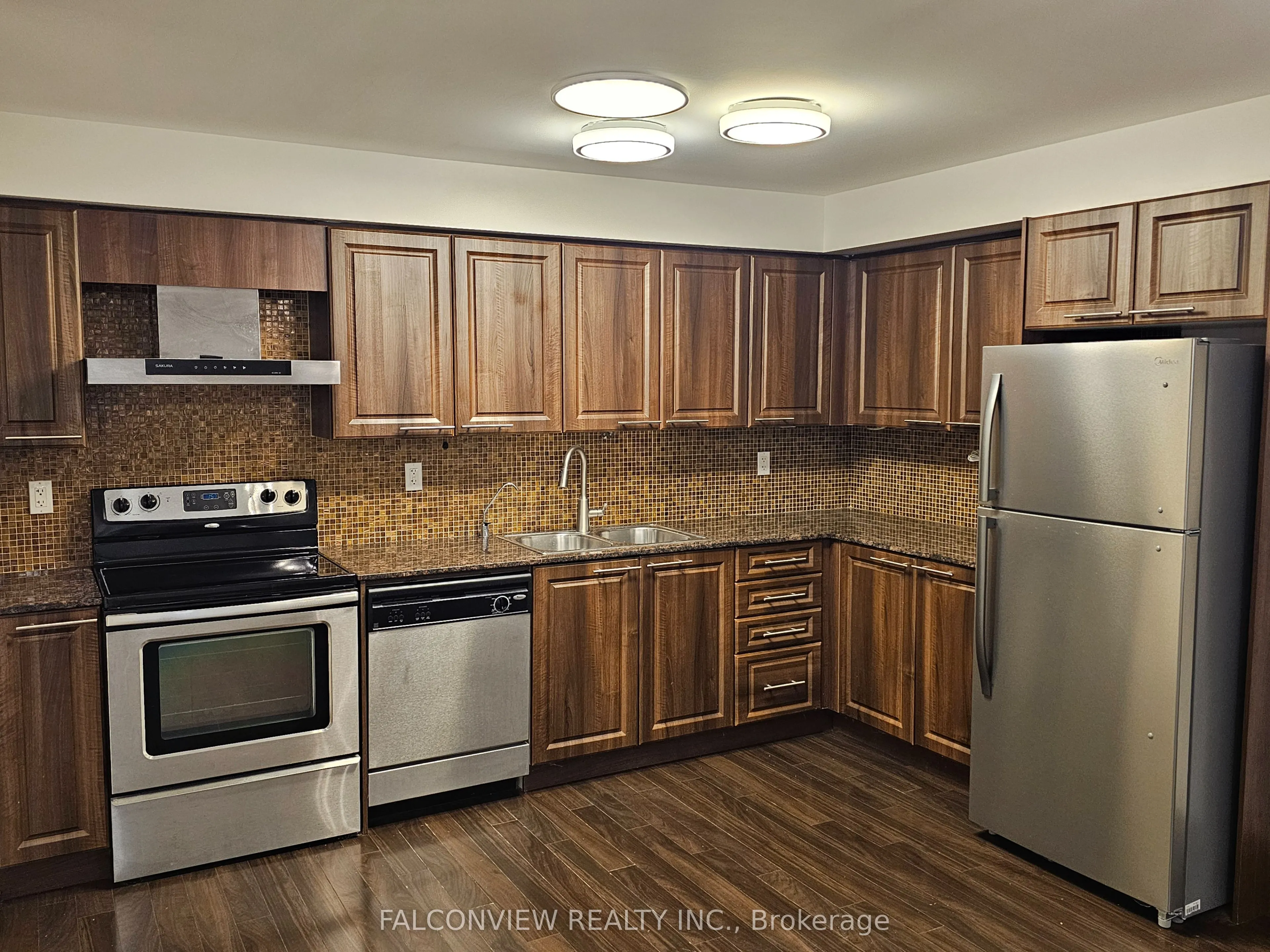 318 John Street, #125