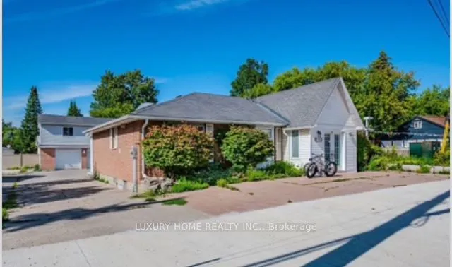 192 King Road N
