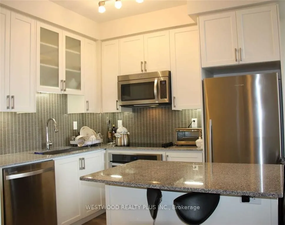 9088 Yonge Street, #1209