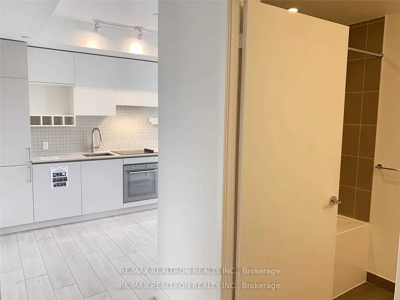 898 Portage Parkway, #706
