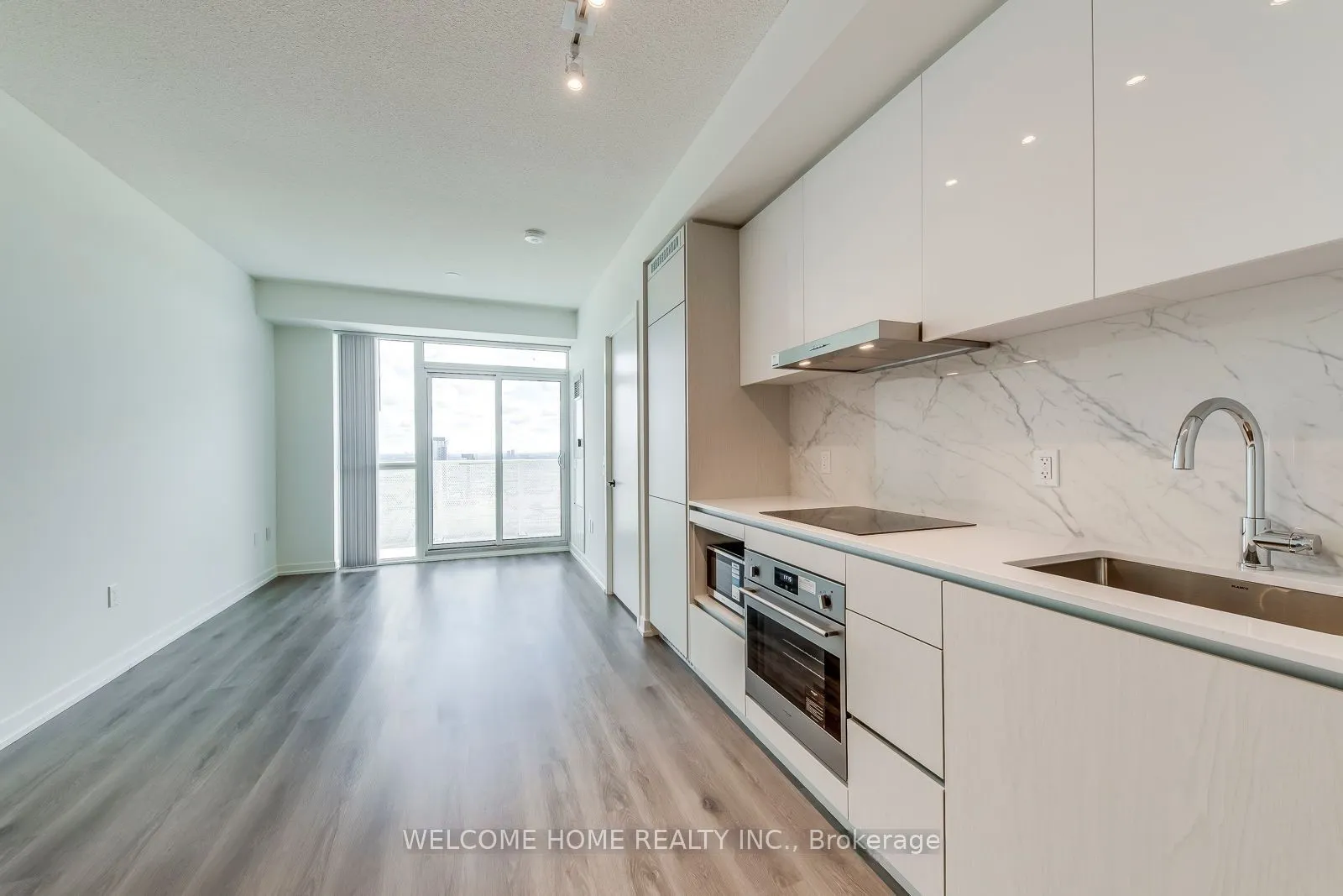 28 Interchange Way, #2706