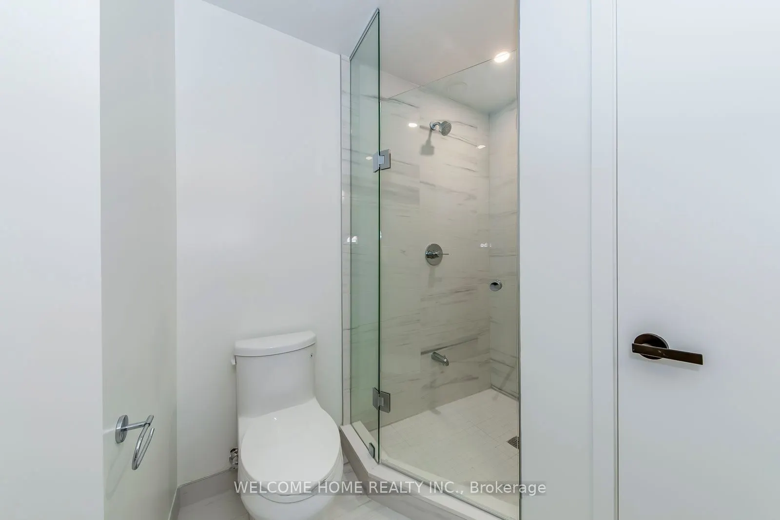 28 Interchange Way, #2706